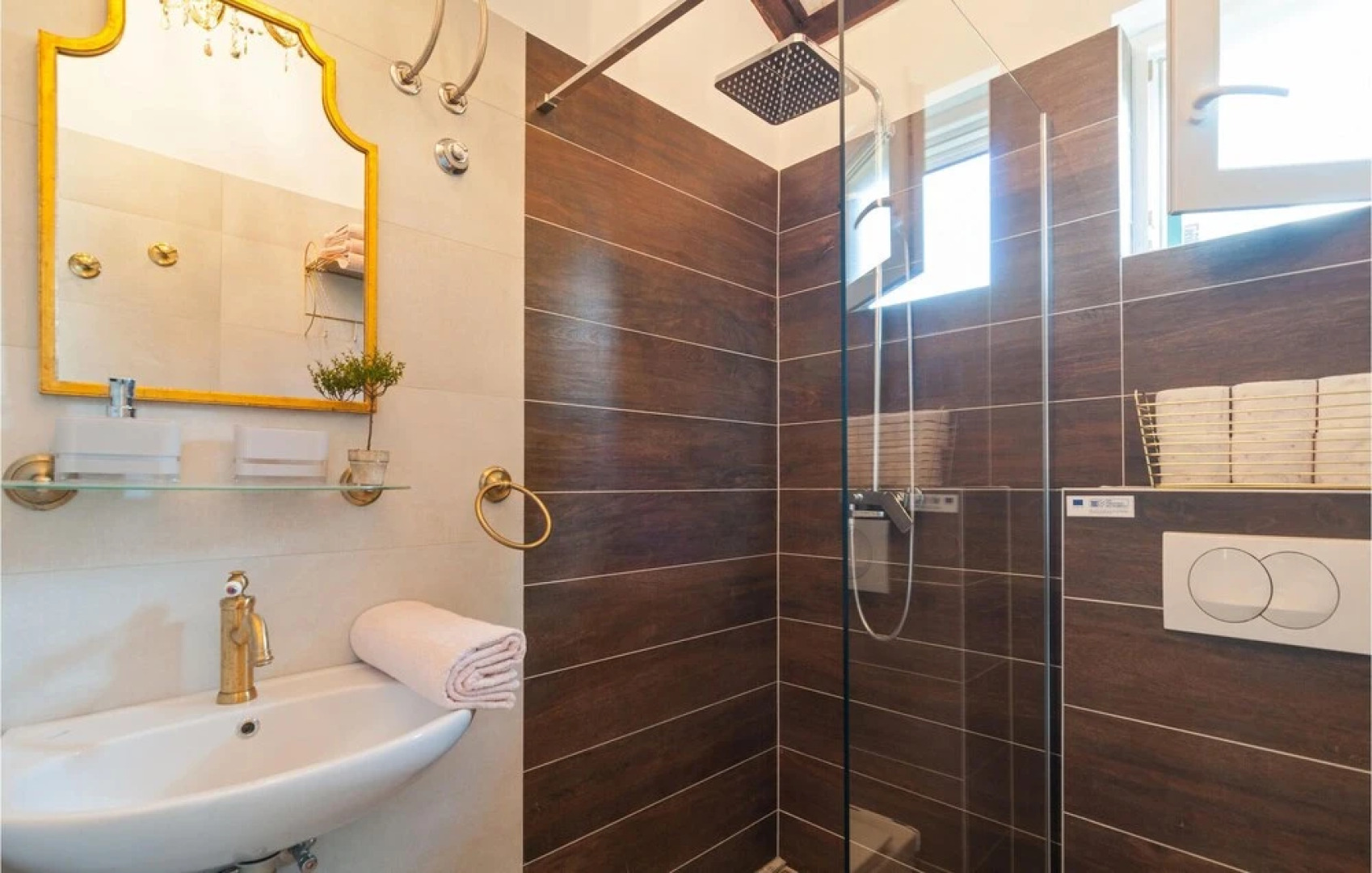 Amazing Home in Milna With Wifi and 6 Bedrooms