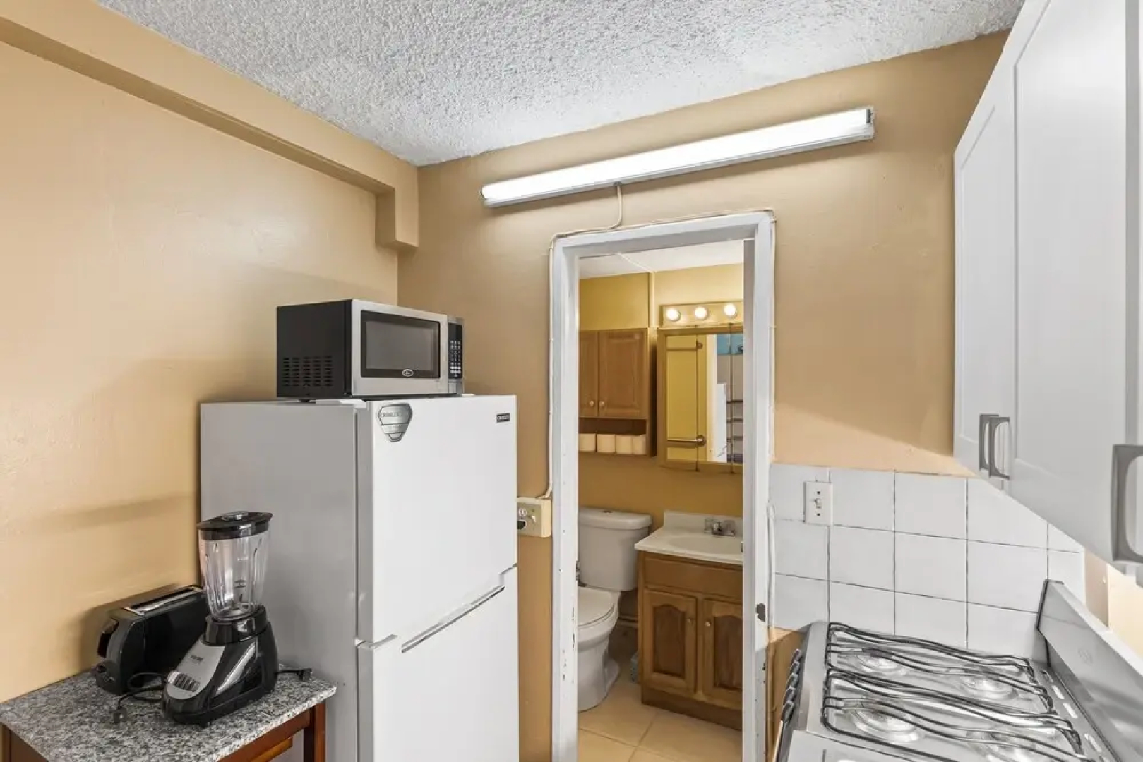 Caribbean View 1 Bedroom Condo by RedAwning