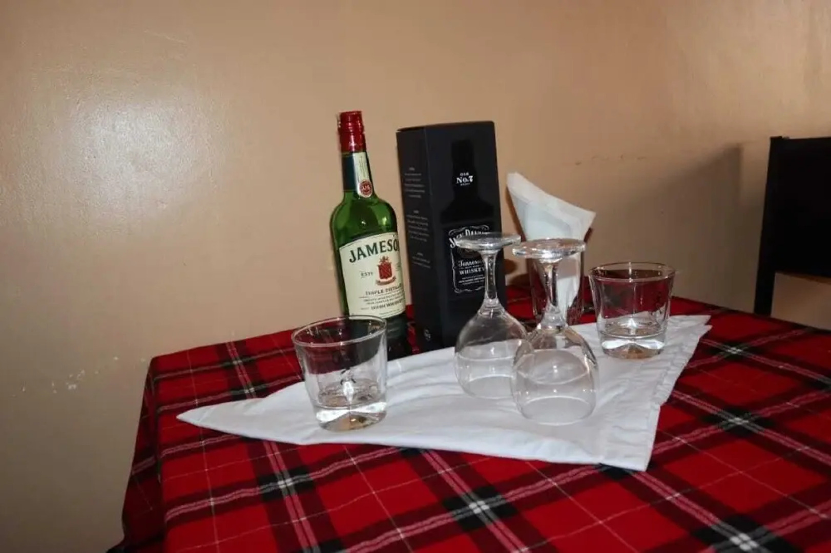 Lux Suites Mara Holiday Homes