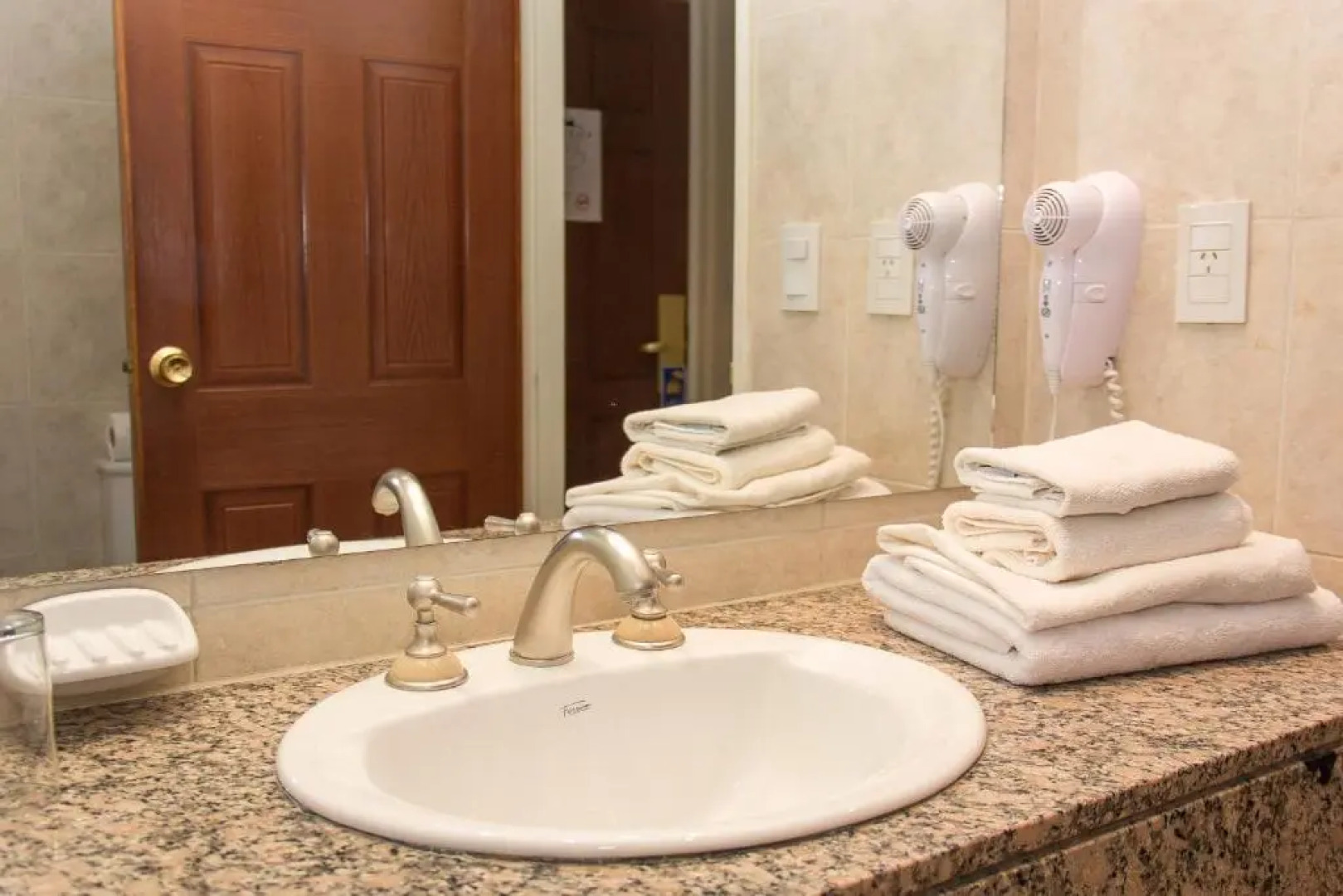 Cerro Calafate Hotel