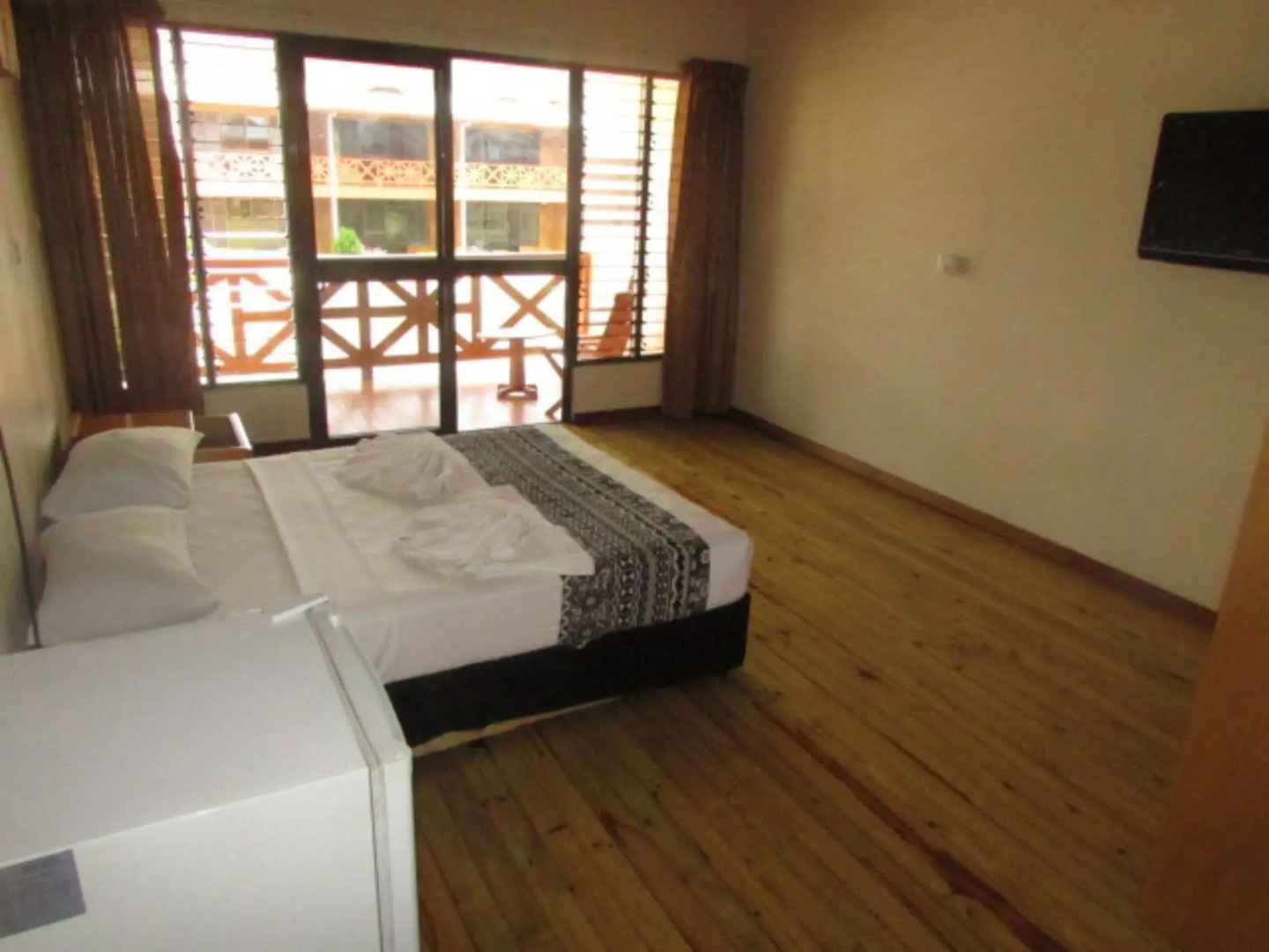 Wailoaloa Beach Resort Fiji