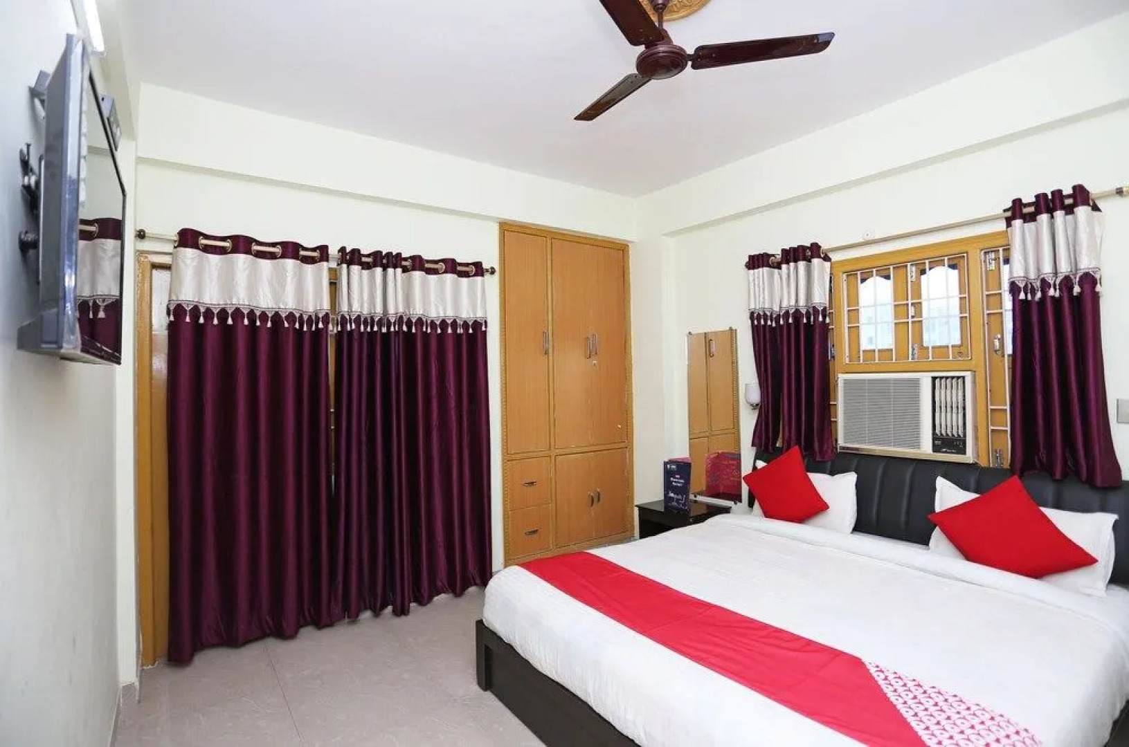 OYO Flagship 4655 Home Stay Hotel Vihar