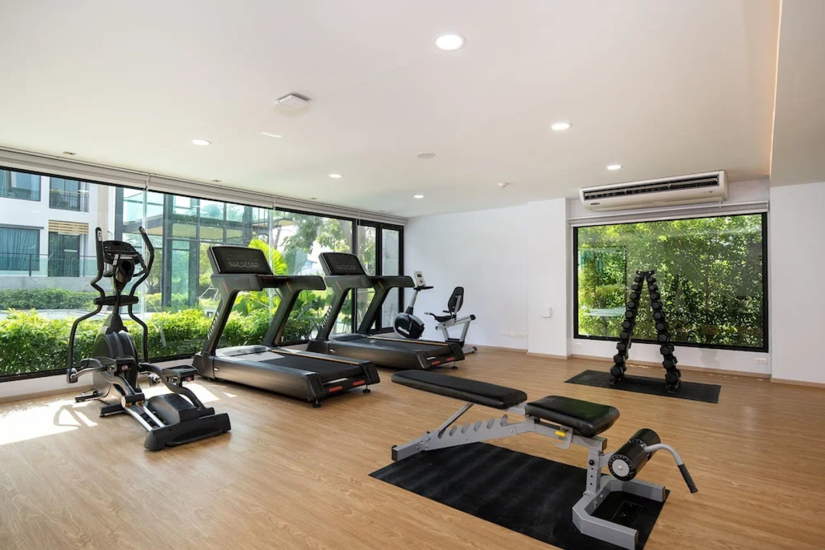 Crystal Srivaree Suvarnabhumi Hotel