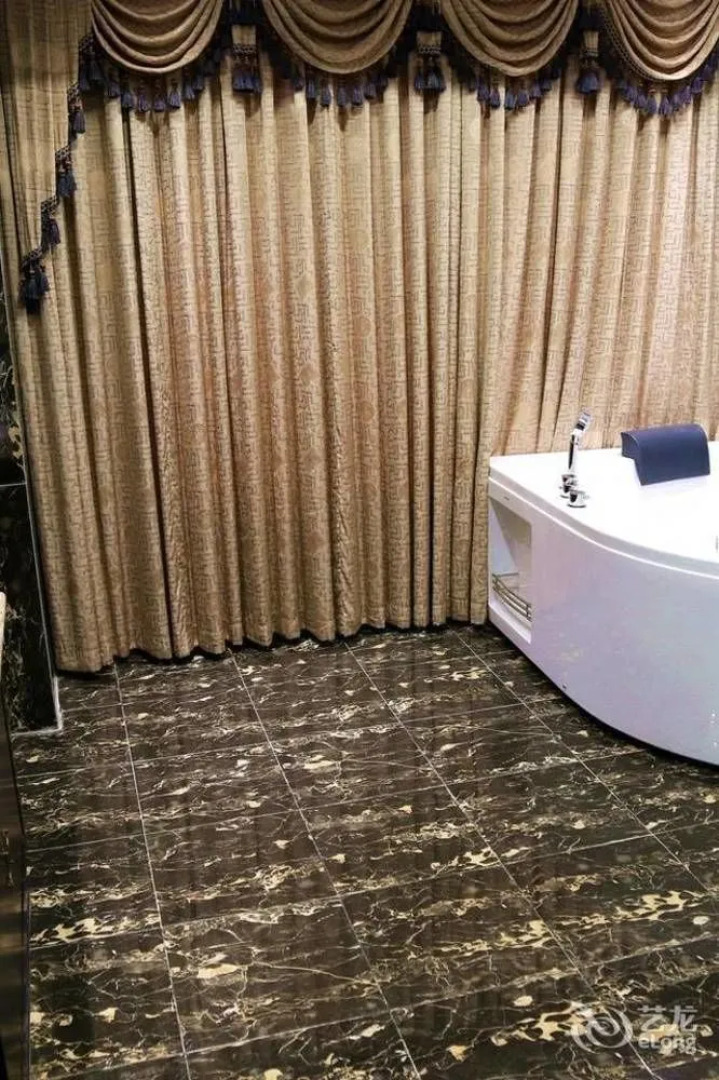 Xichang Cloizon Hotel