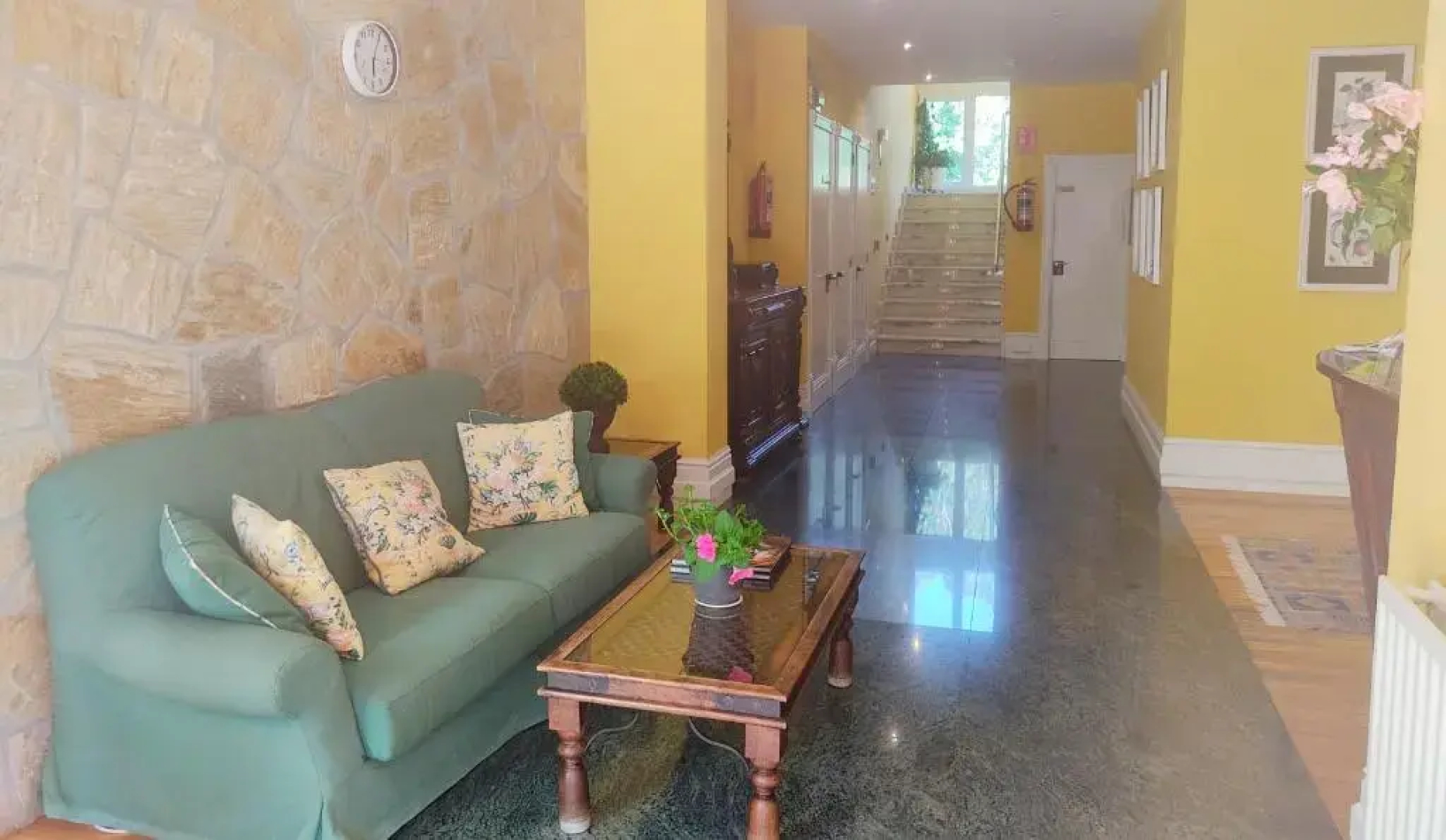 Hotel Suite Mioño Castro