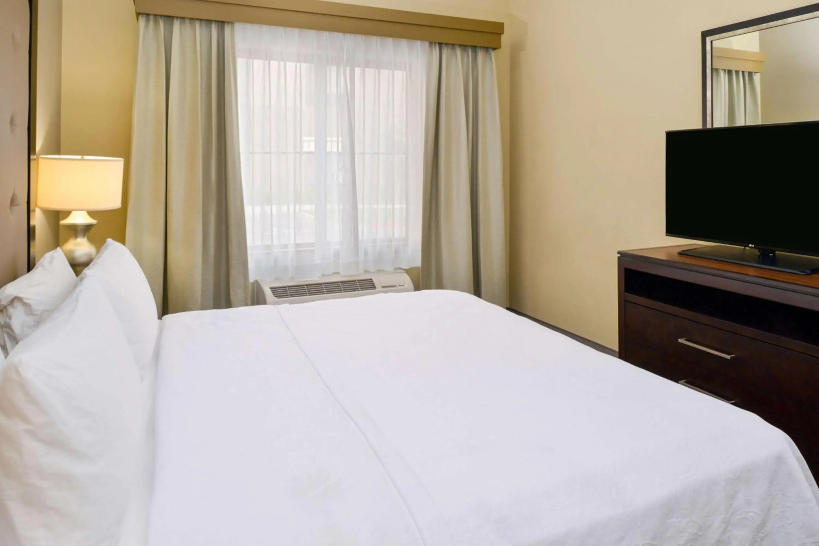 Homewood Suites by Hilton Fresno