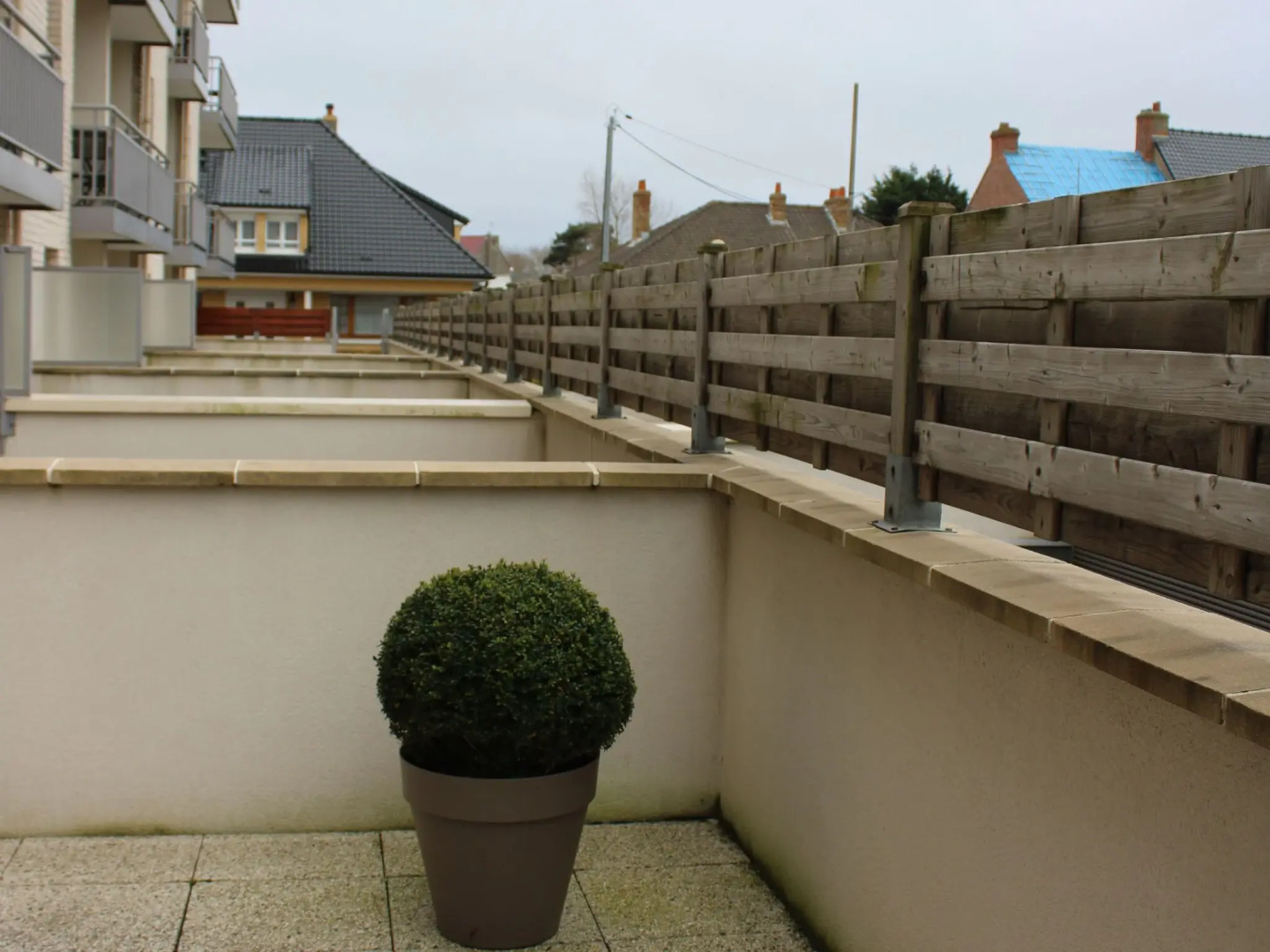 Modern apartment in Bray-Dunes with terrace