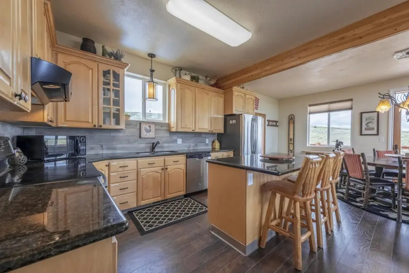 Family FUN Cabin! Sleeps 36, Mountainside w/ Beach Access, and Kid Paradise Yard