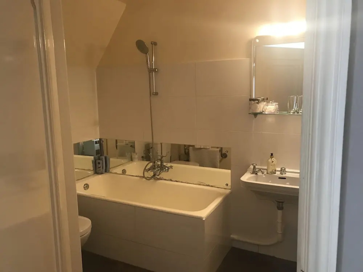 Bed & Breakfast Kasteel Ophemert