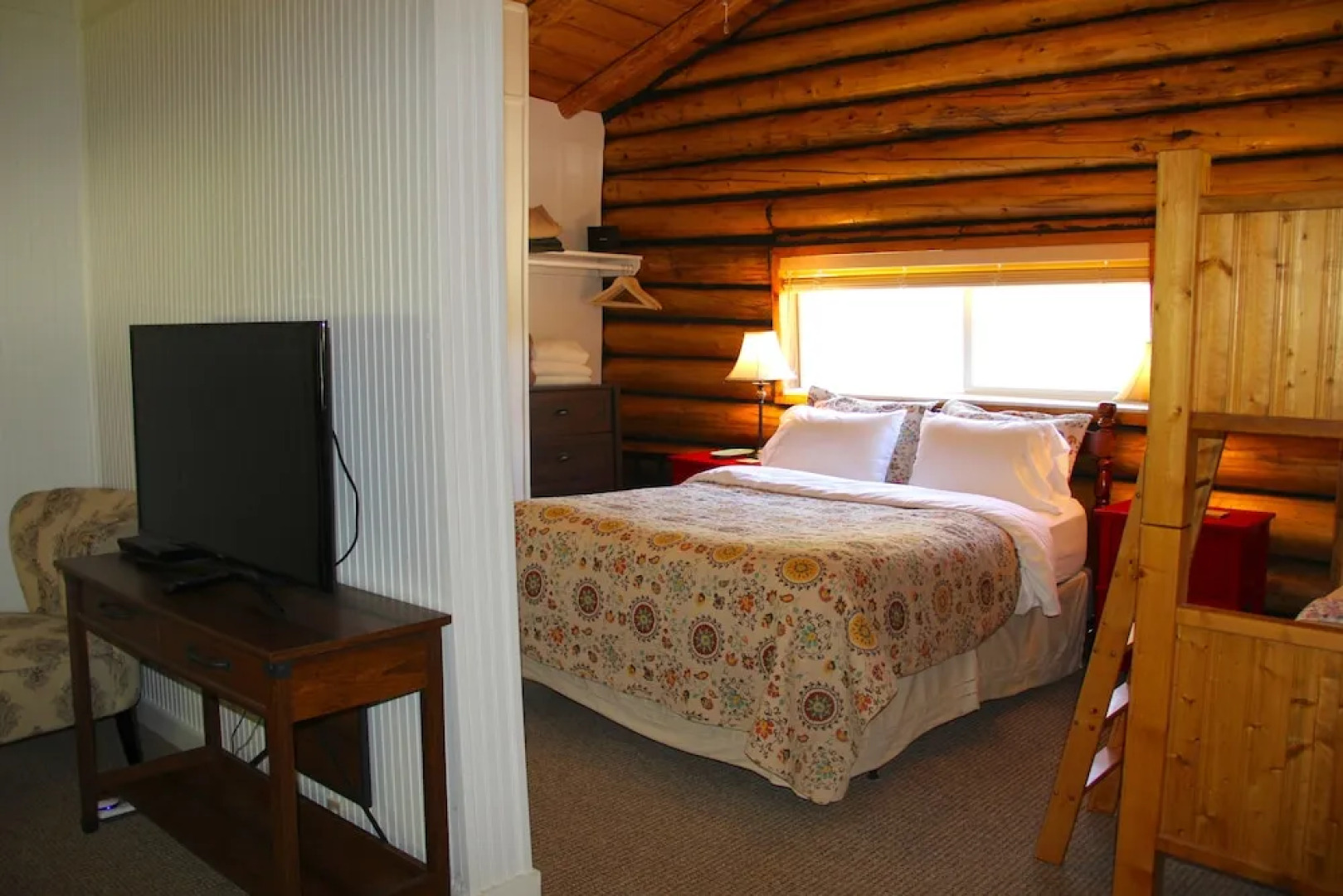 Yellowstone Hot Spring Cabins