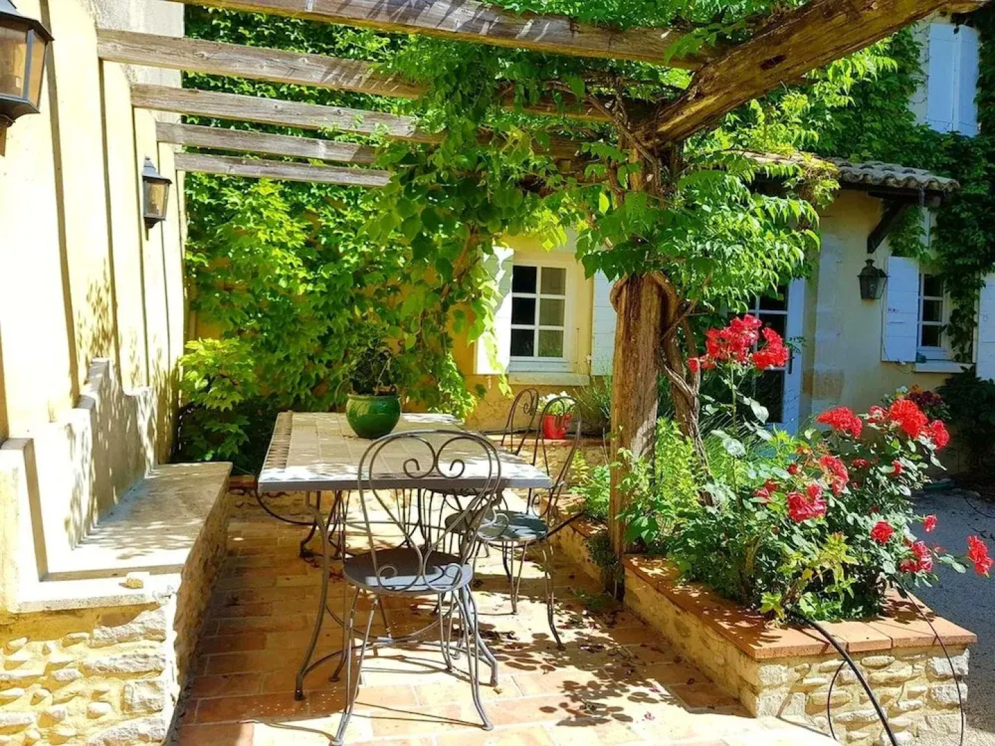 Villa With 5 Bedrooms in Seguret, With Private Pool, Enclosed Garden and Wifi