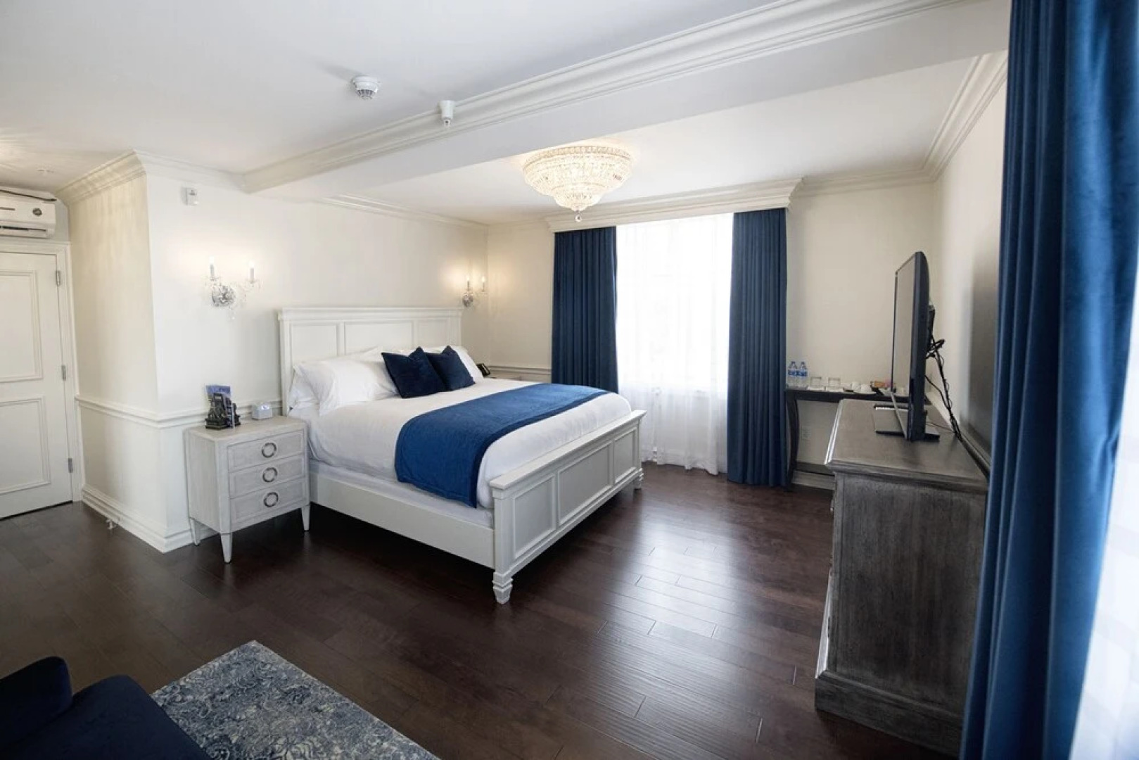 Dominion Gardens and Hotel