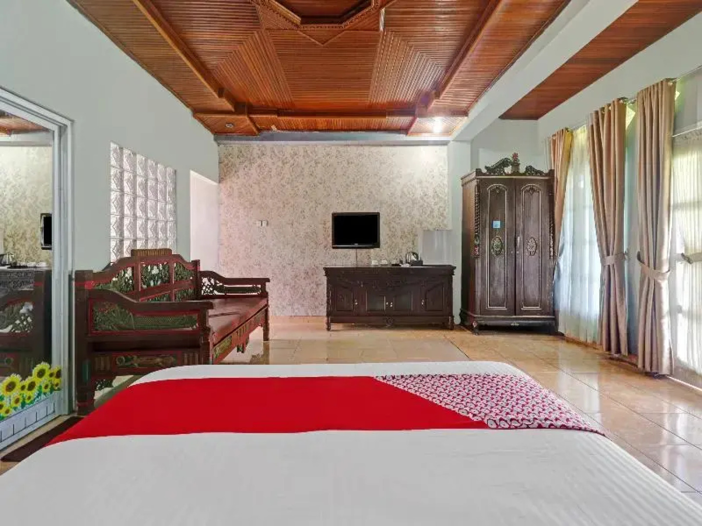 OYO 113500 Hotel R Cantika Syariah