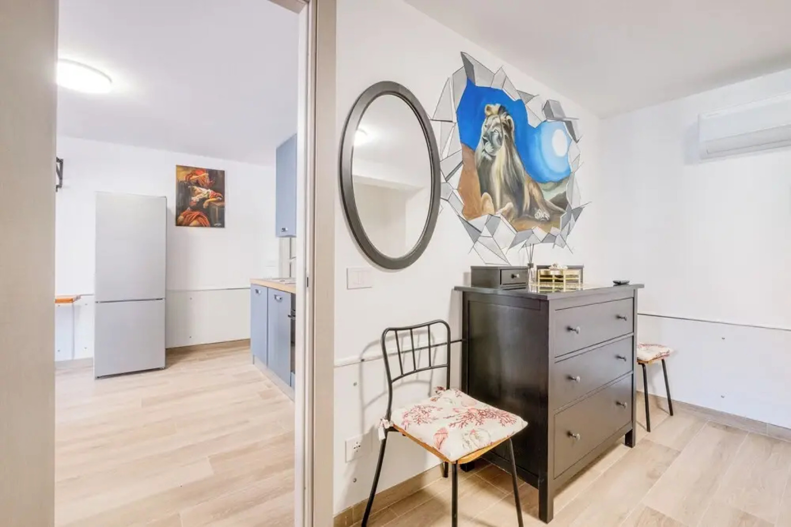 Merlo D - town center & private parking