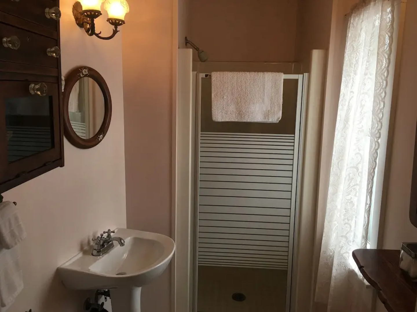 A Seafaring Maiden Bed and Breakfast