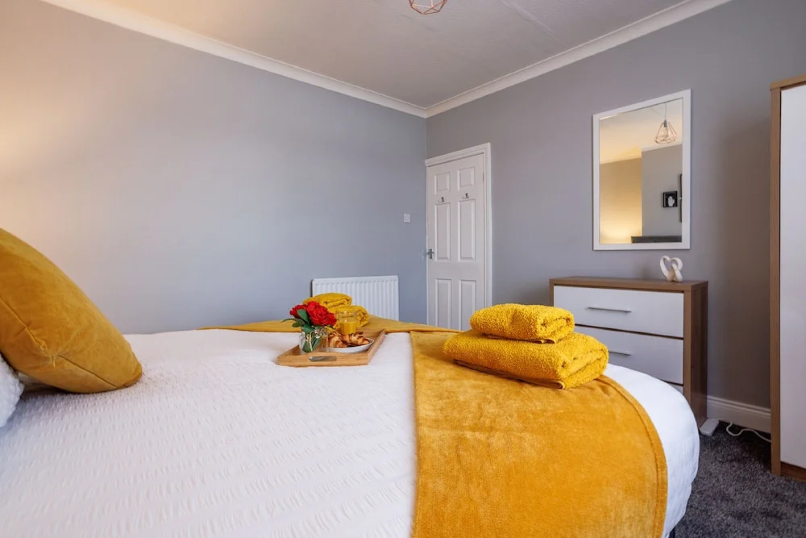 Bedlington - House - Sleeps 3 - Parking - Garden