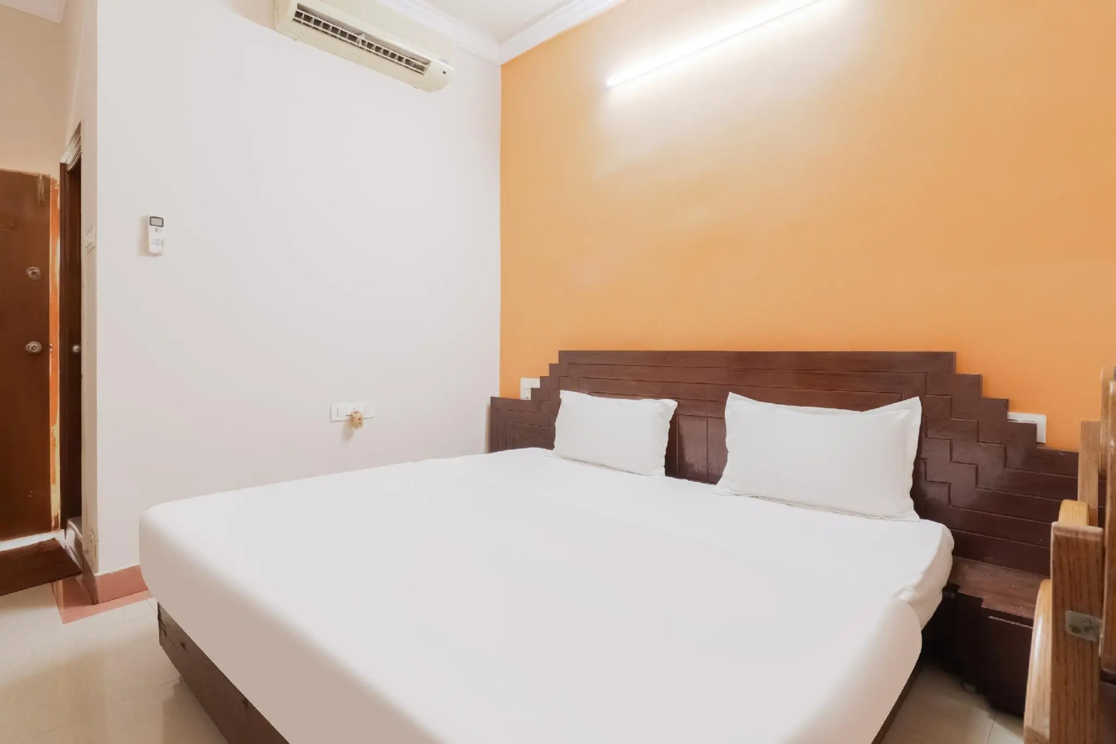 OYO 79403 hotel bommana residency