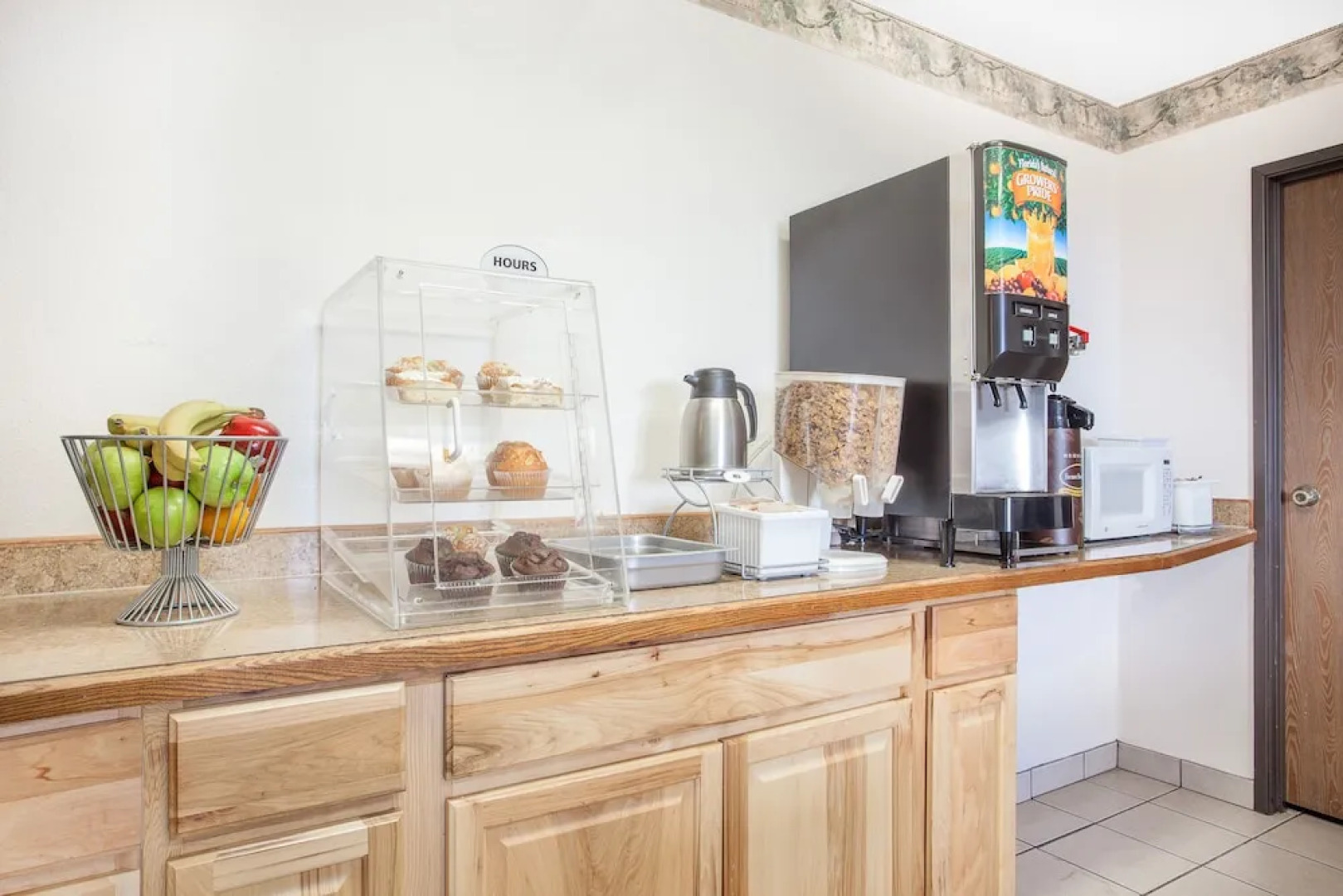 Super 8 By Wyndham Moscow / Pullman