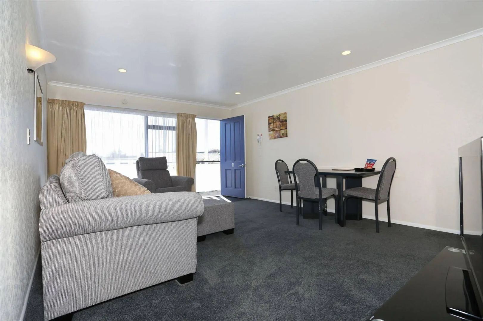 Shadzz Motel & Conference Centre