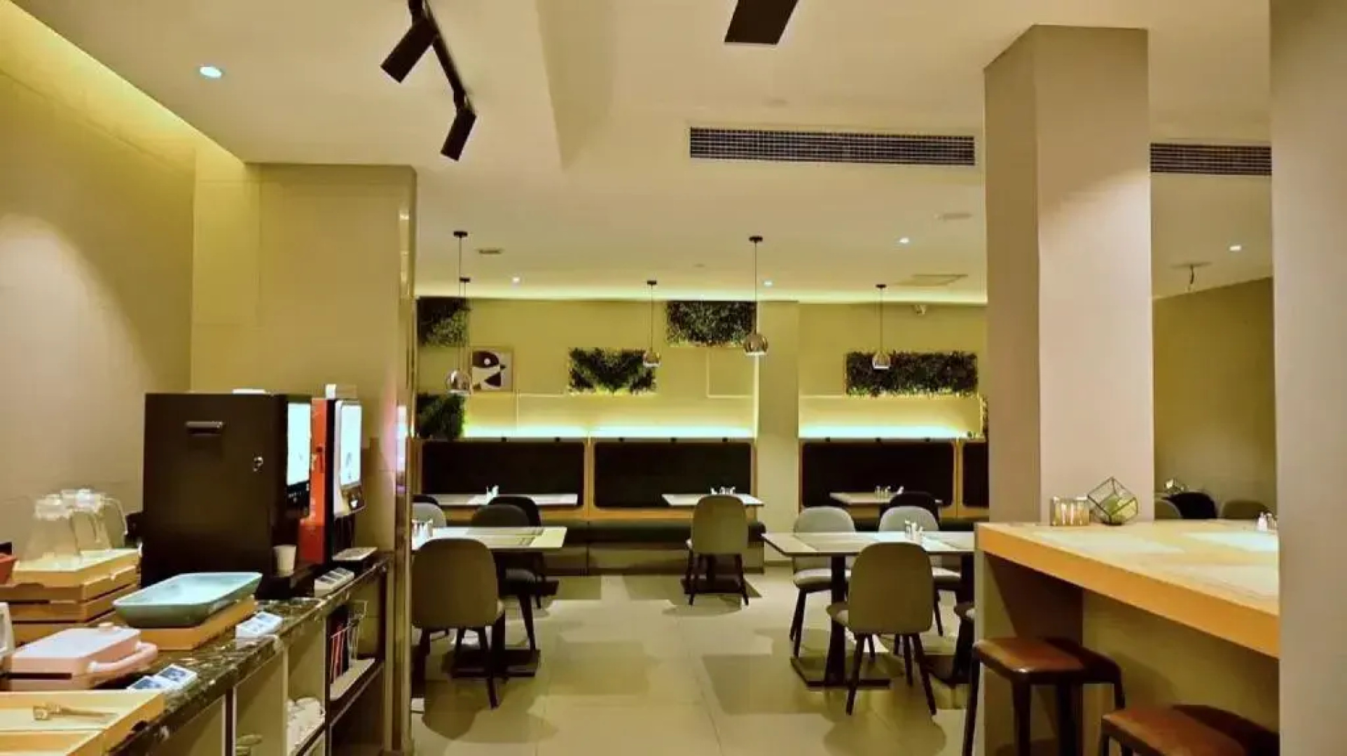 Homeinn Selected Hotel (Minzhong Street Baishan)