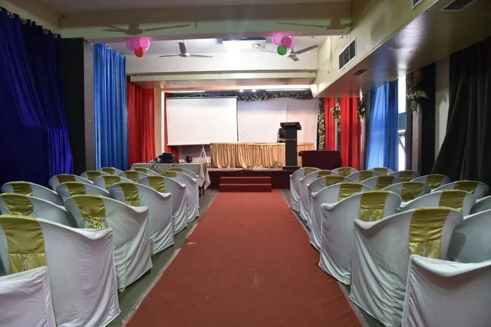 Hotel IC Inn by OYO Rooms