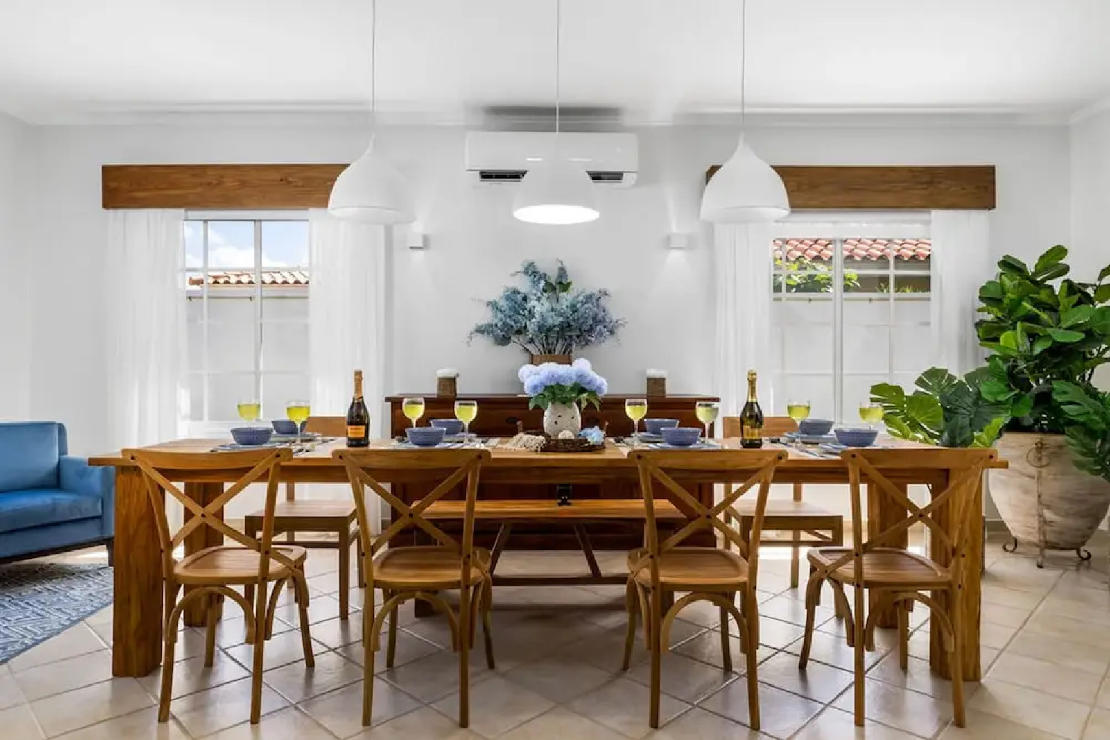 Remodeled 3br2ba Cozy Central Private Pool