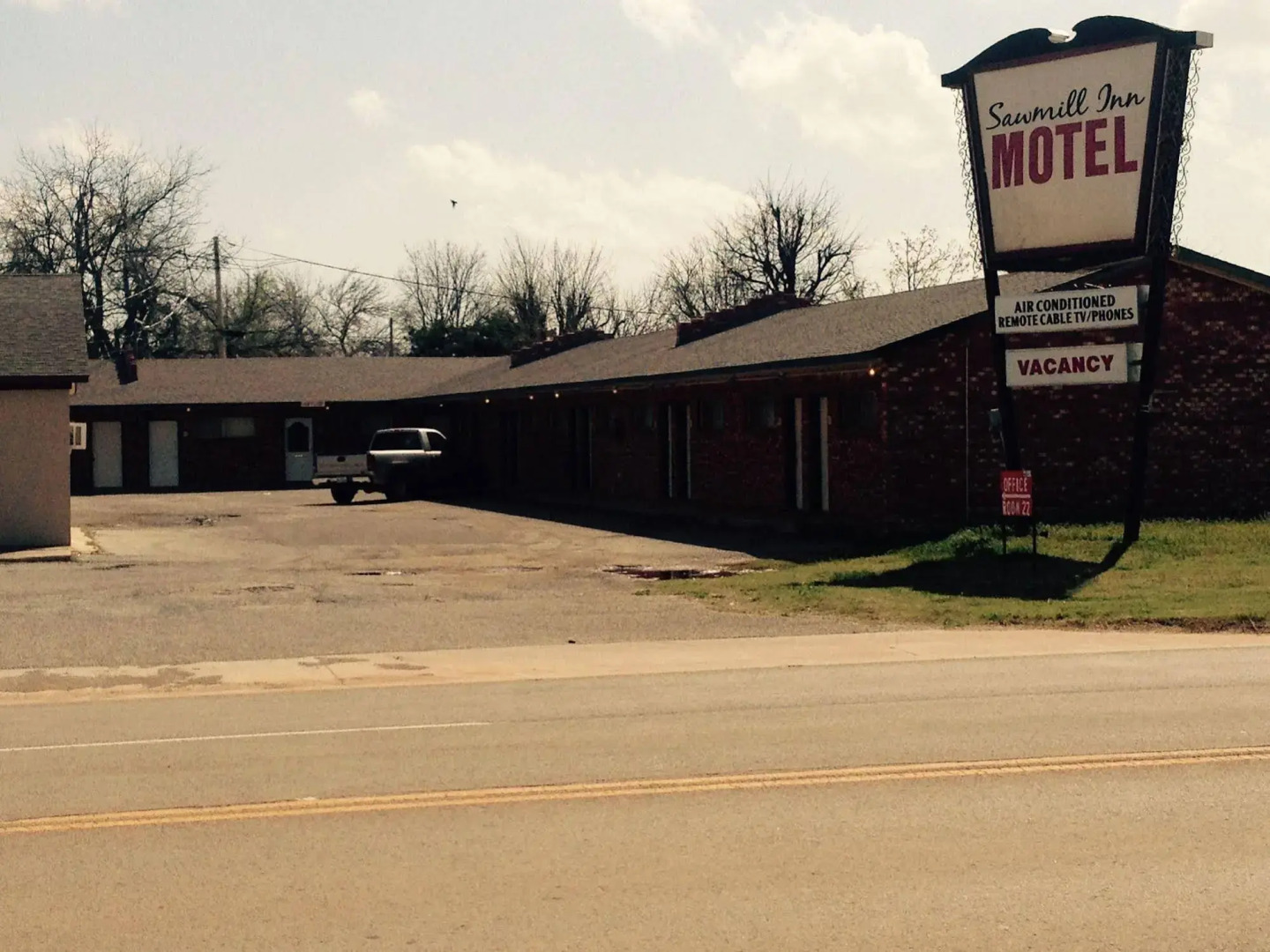 Sawmill Lodges Motel