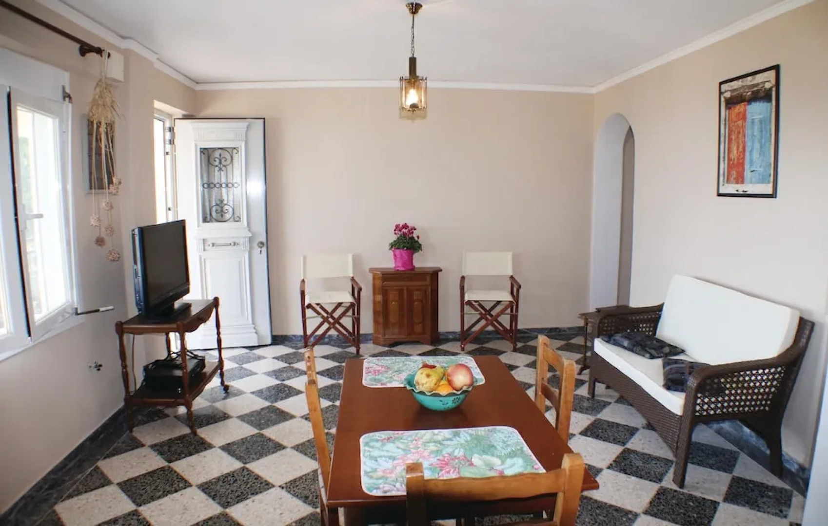 Amazing Home in Aegina With Wifi and 2 Bedrooms