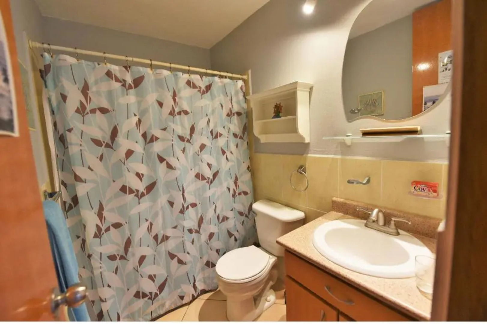 Coqui penthouse 2 across Rincon beach, pool, bbq, power and water bup