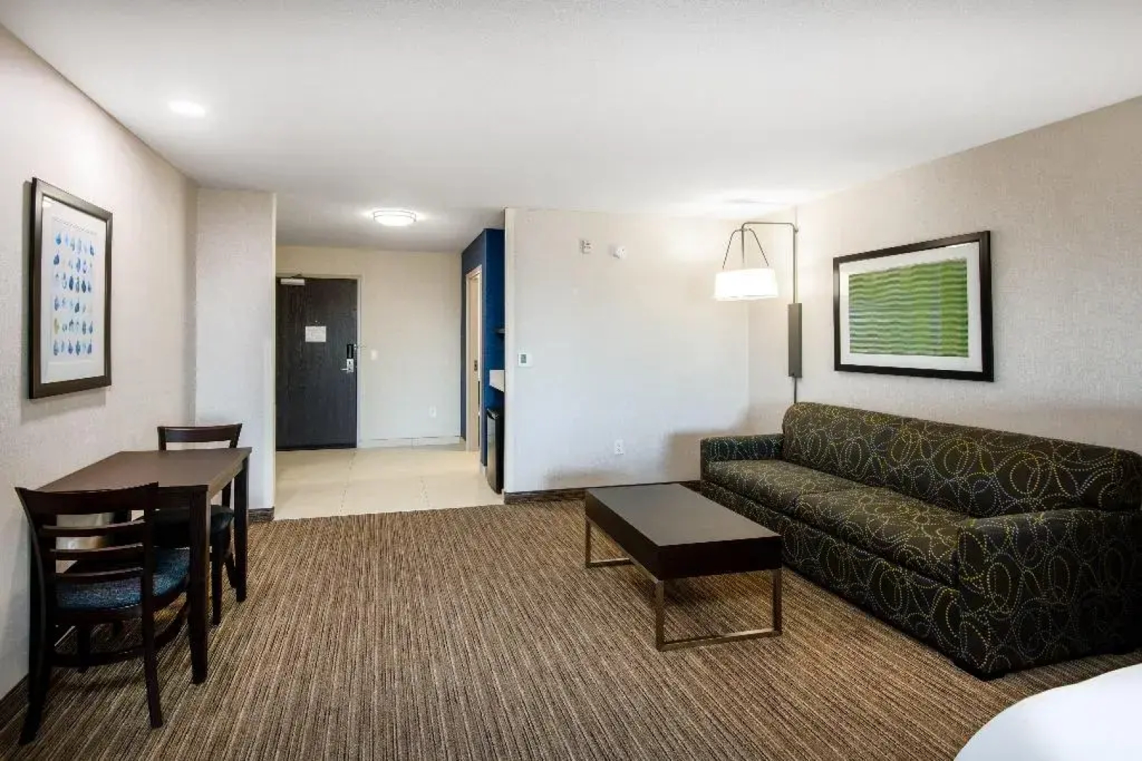 Holiday Inn Express & Suites Yuma by IHG