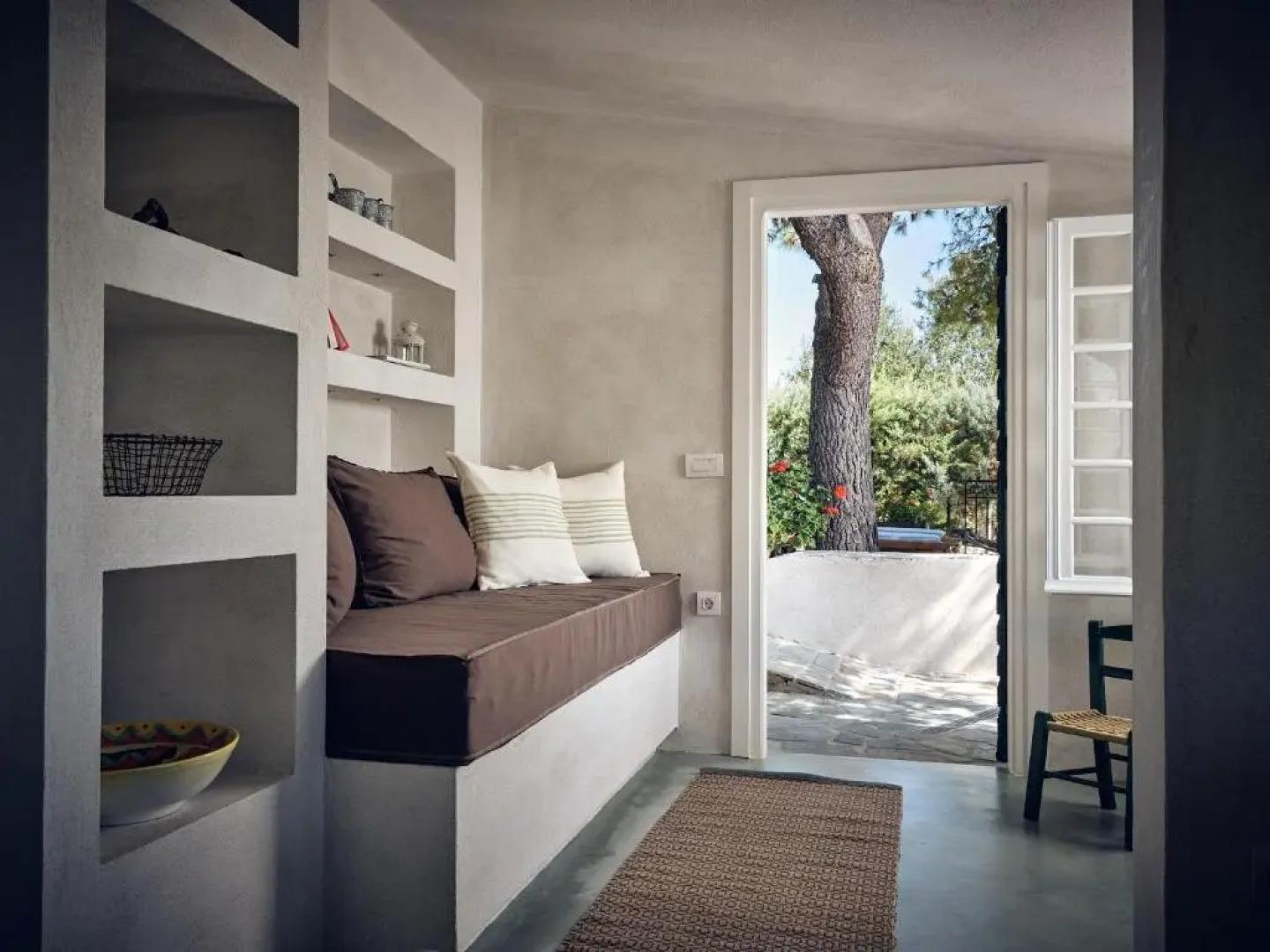 Lithalona Villas & Houses