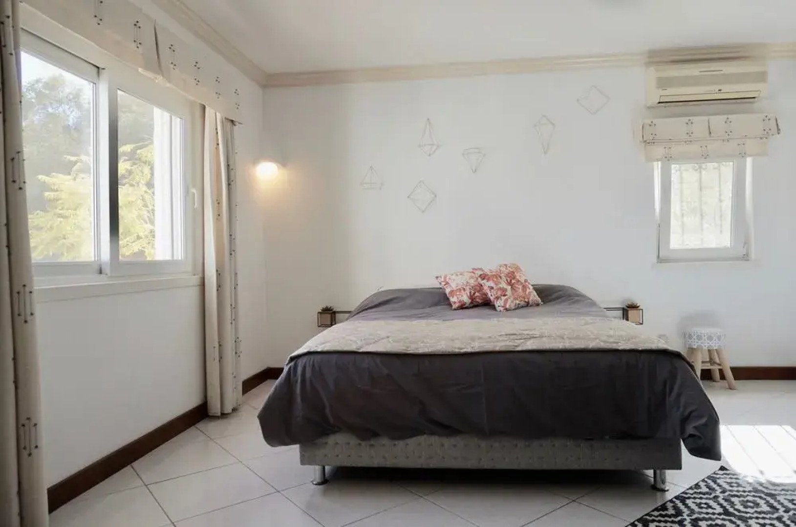 The White House - B&B in the Villa