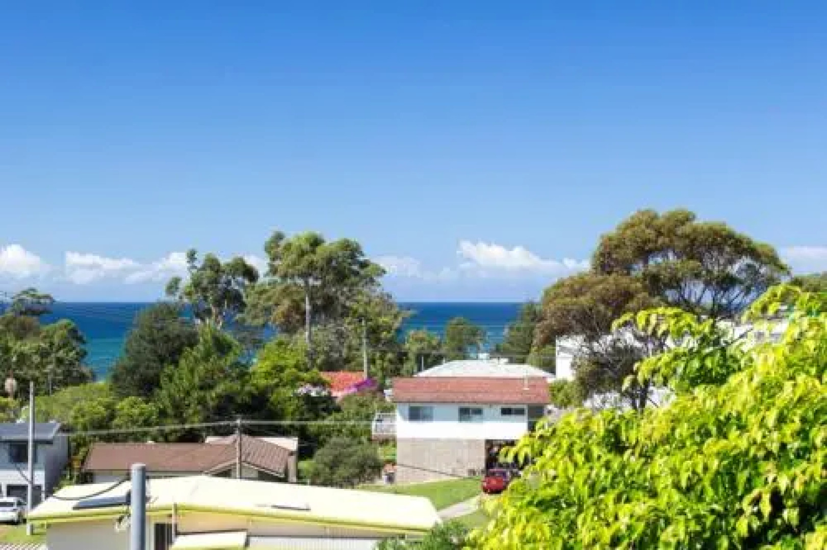 58 Seaview St - Summer Days