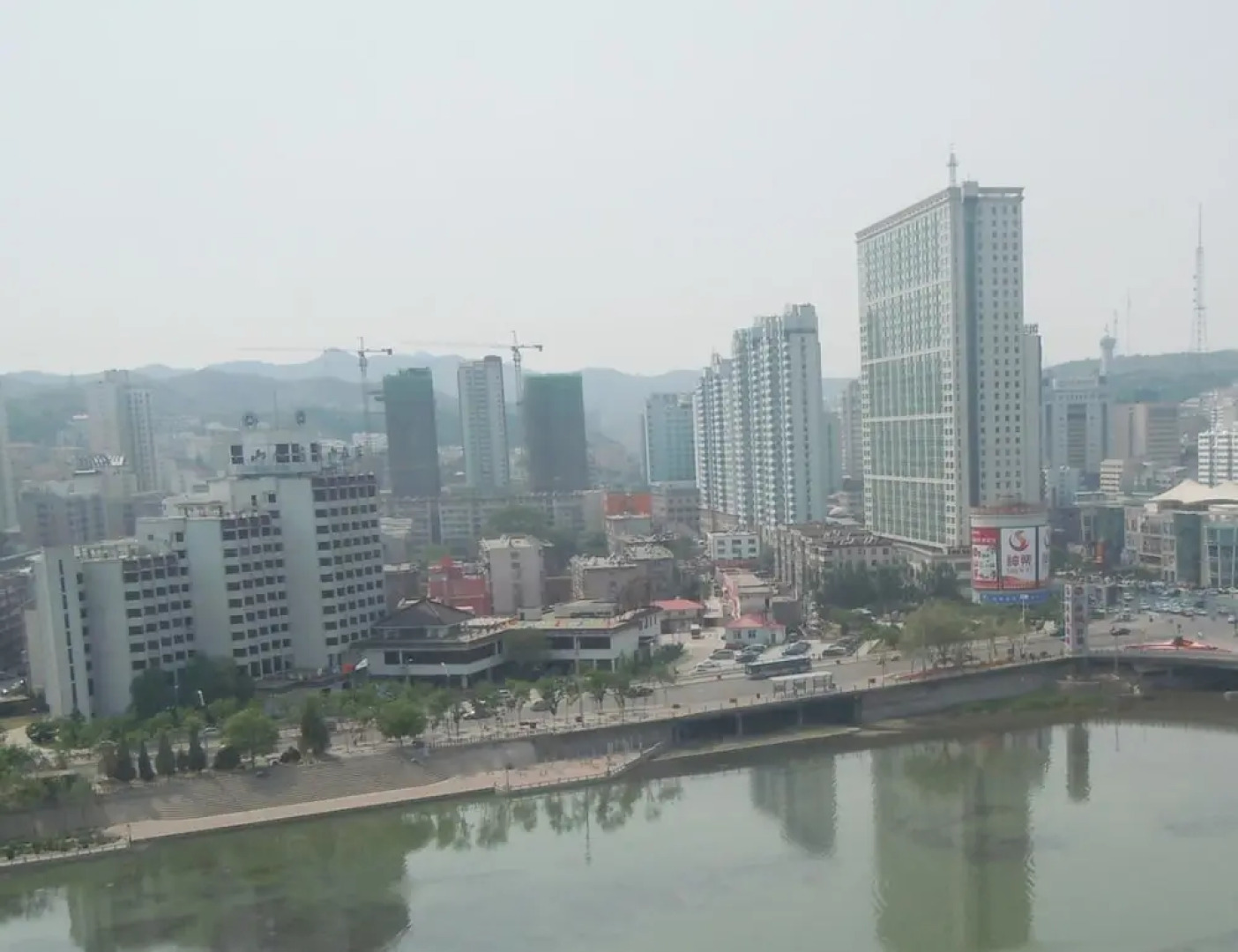 PAI Hotel Chengde Pingquan Central Square