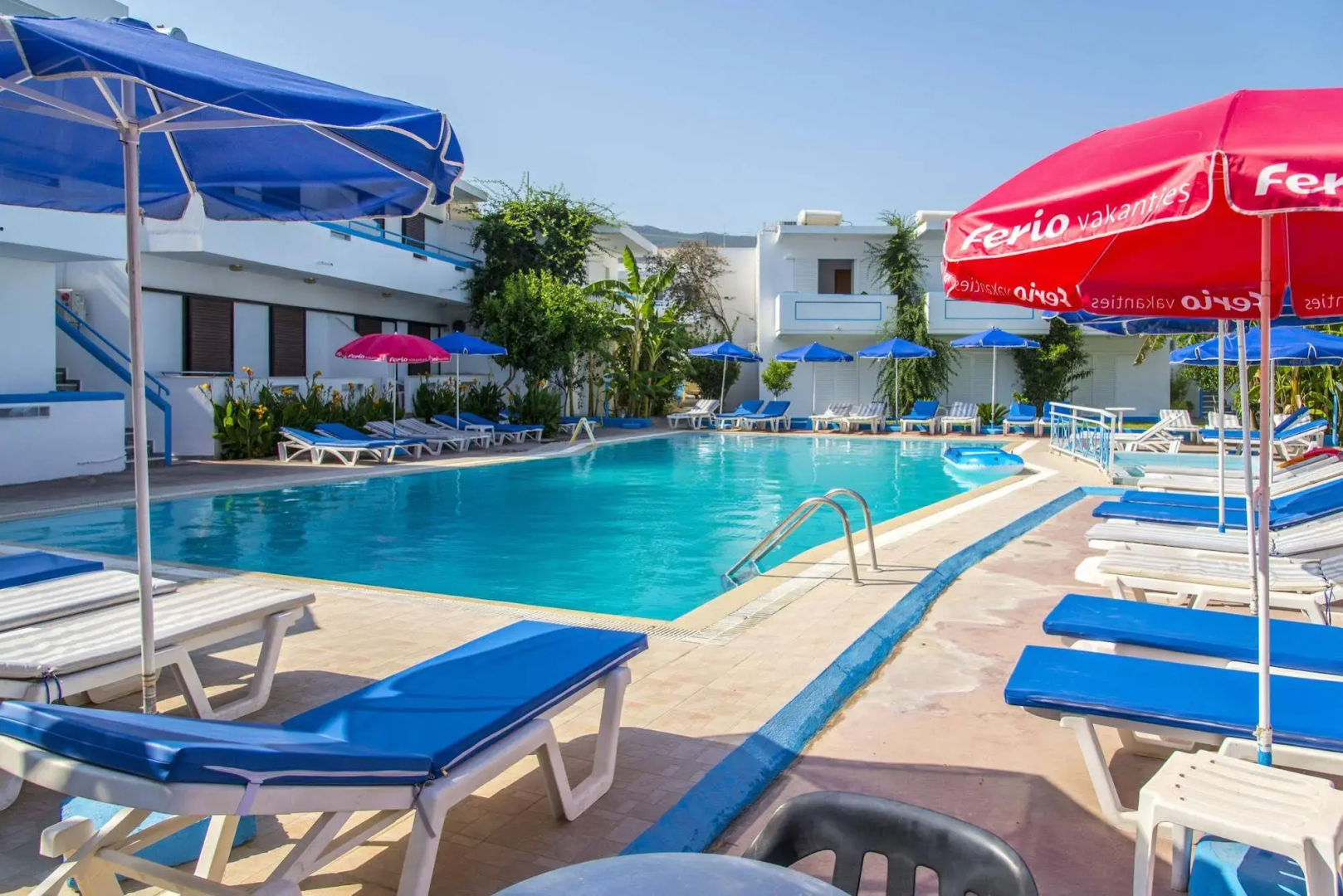 Yiannis Apartments