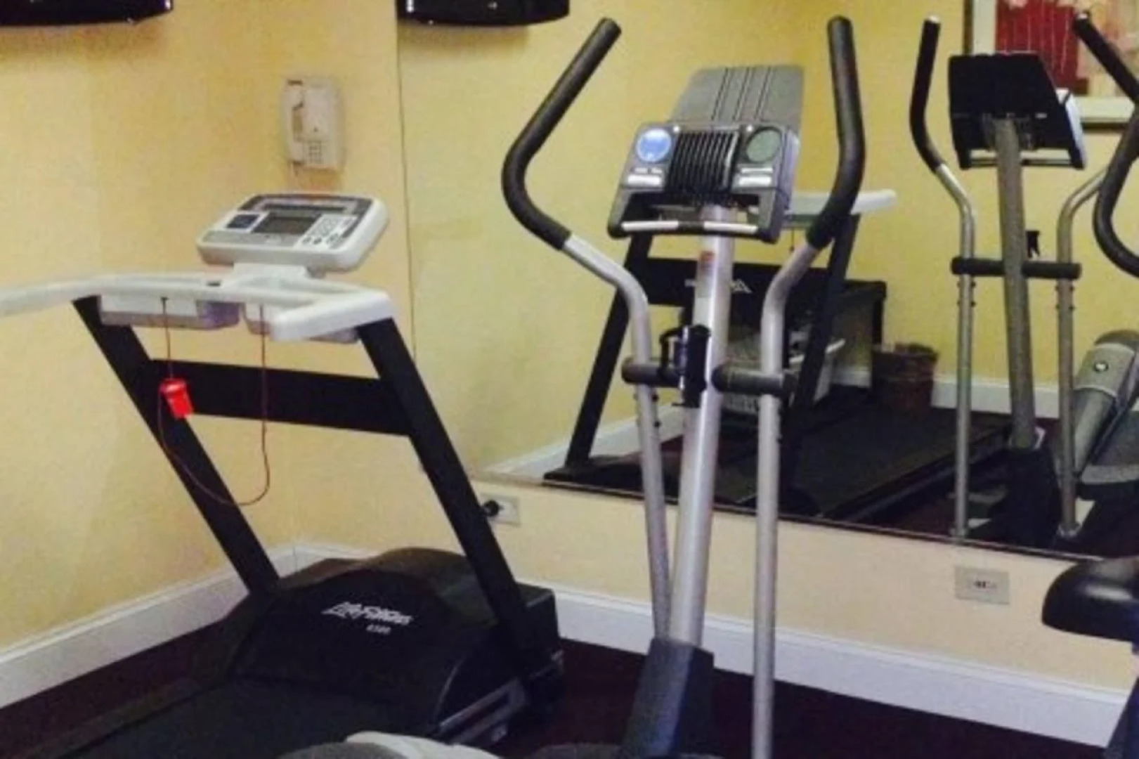 Rodeway Inn & Suites