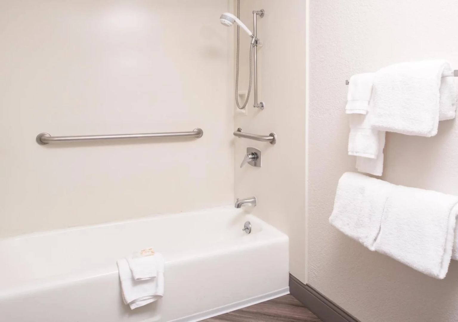 Magnuson Hotel Magnolia