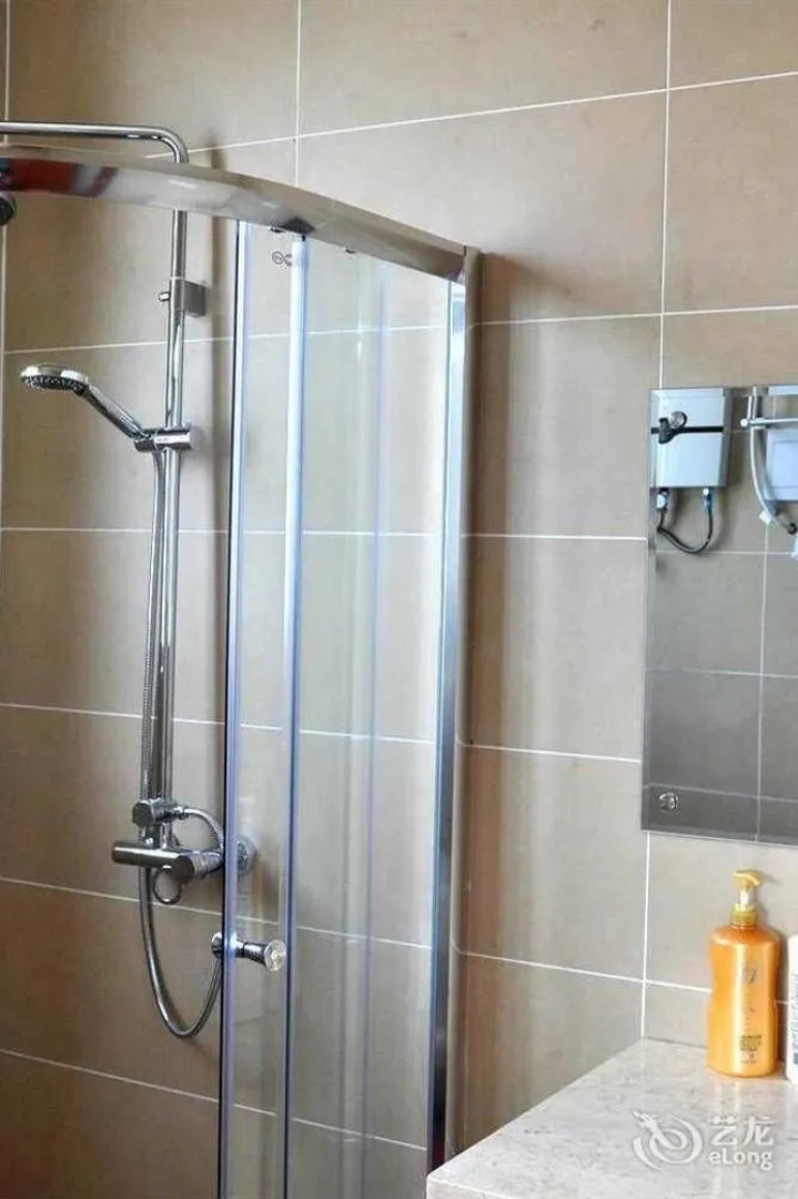 Wuyuan Huayuan Mountain Villa