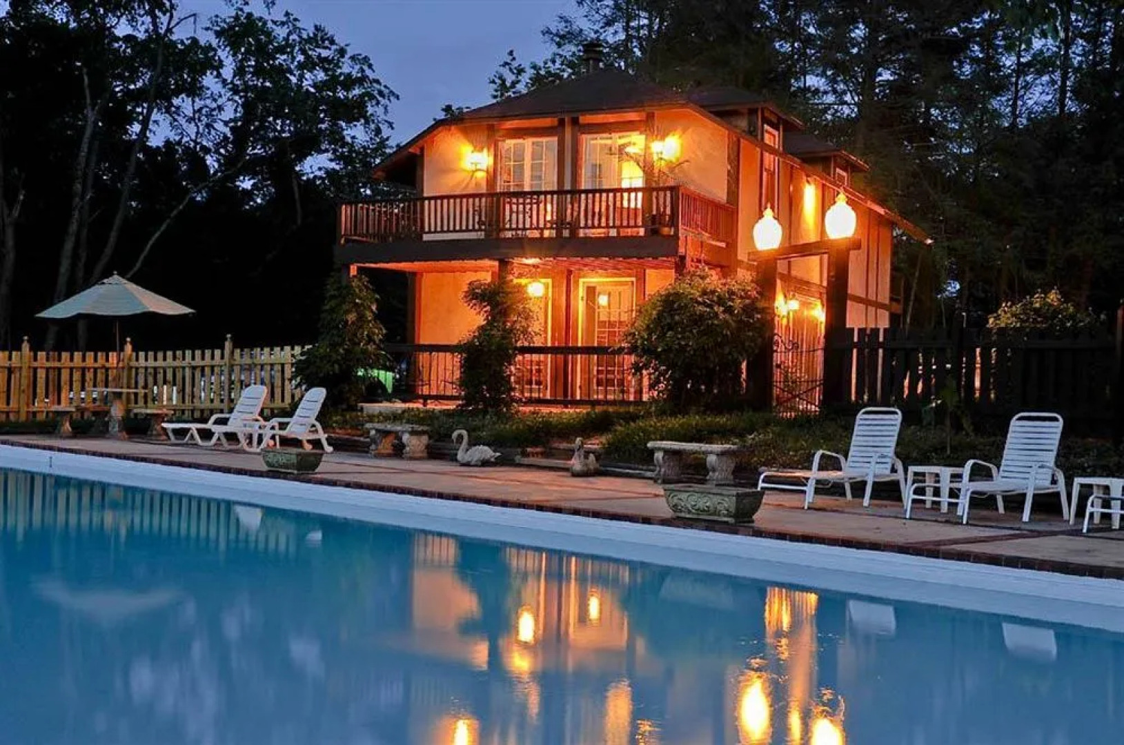 The Reynolds Mansion