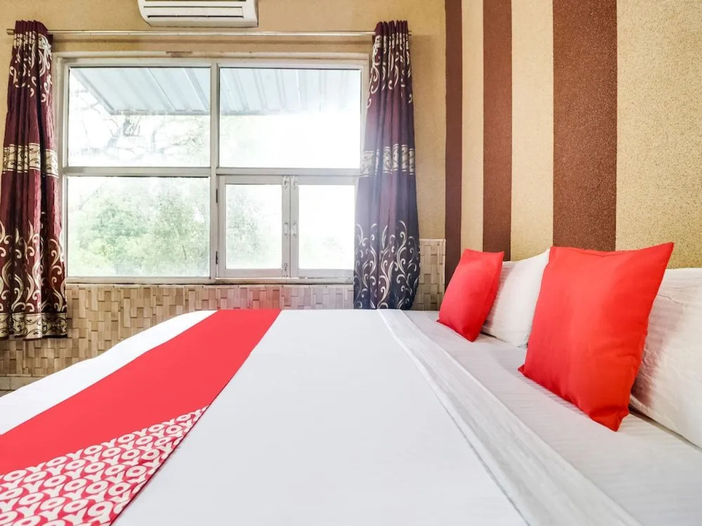 Oyo 46131 Hotel Arora