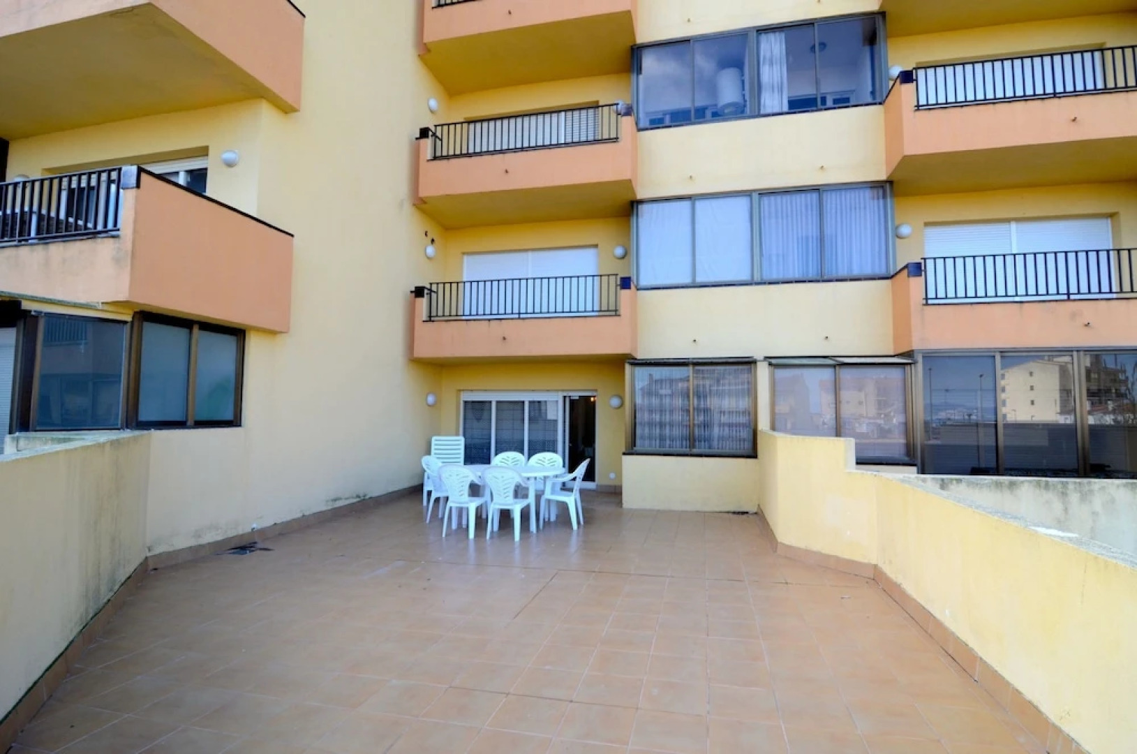 Apartamentos Mar Blau L'Escala