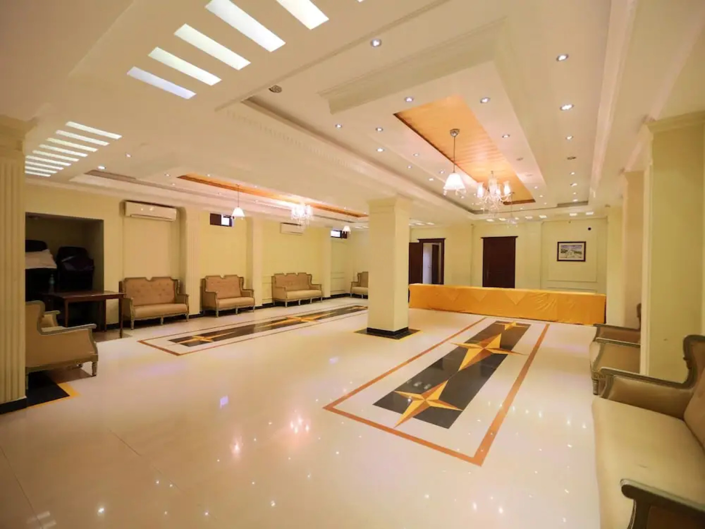 OYO 1211 Hotel Grand Horizon