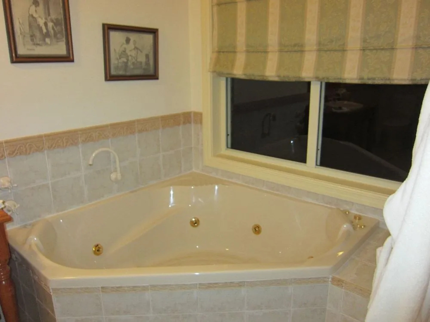 Pericoe Retreat Bed & Breakfast