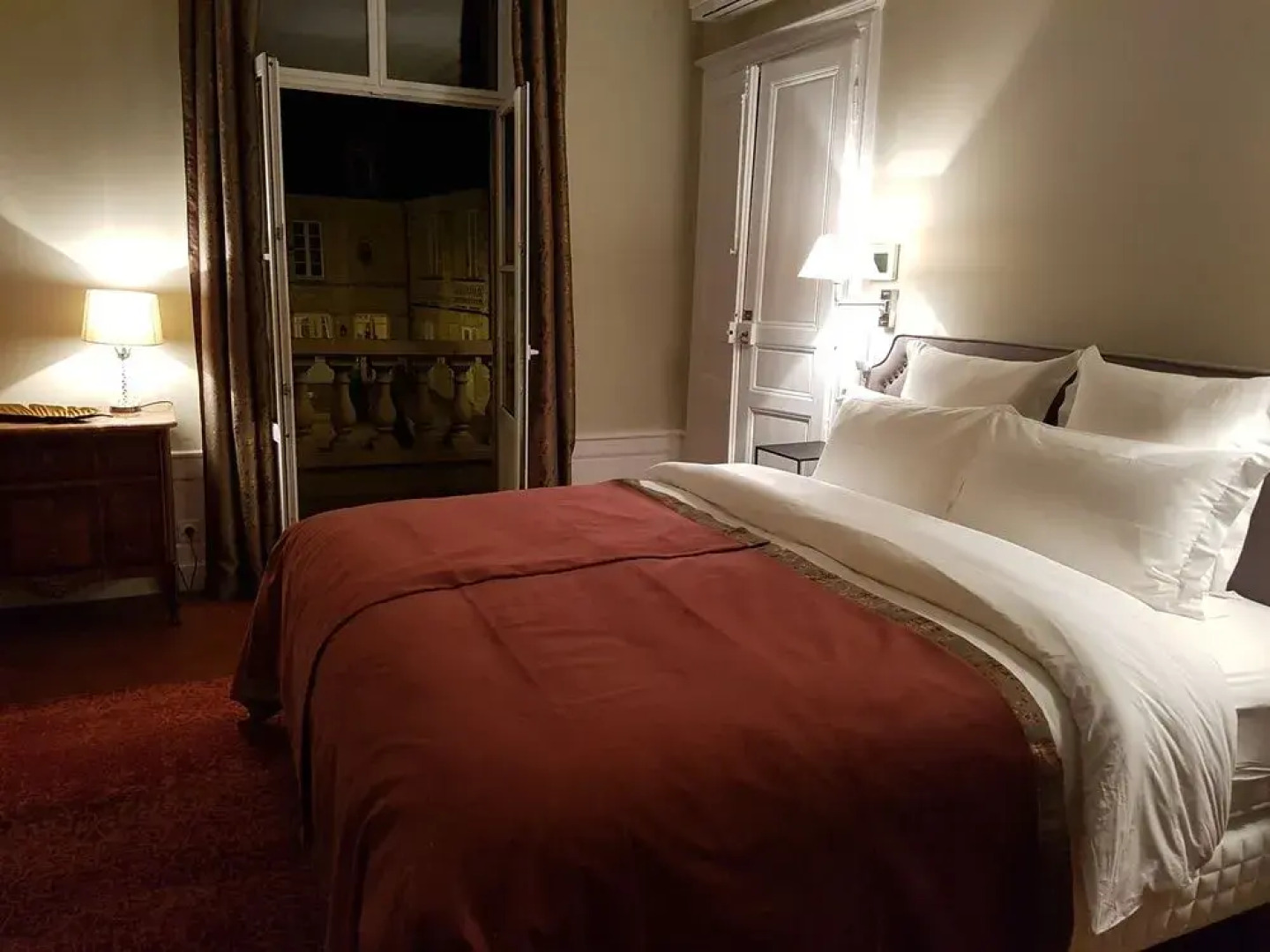 Le Tardif, Noble Guesthouse