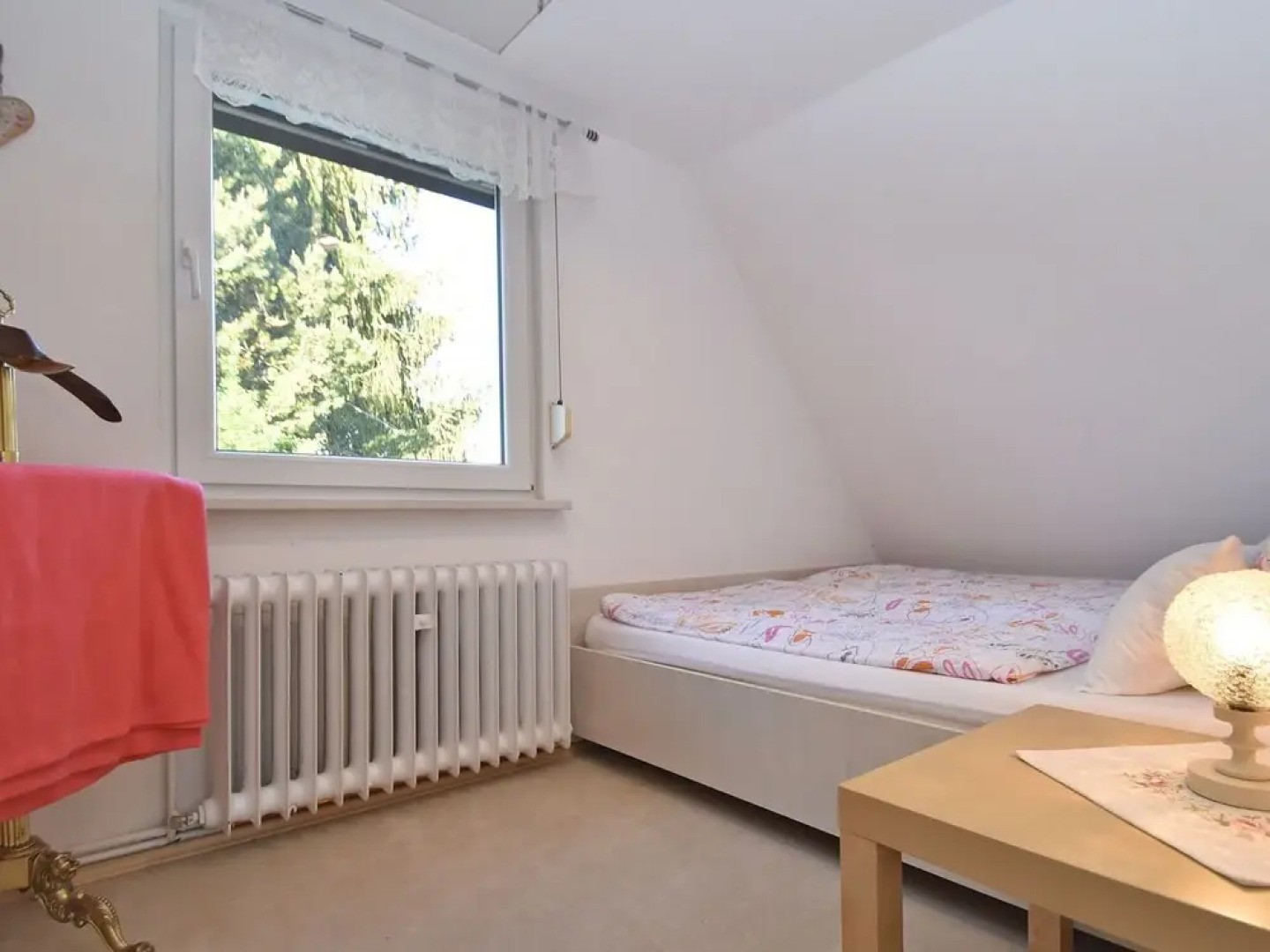 Modern Holiday Home in GÃ¼ntersberge With Fish Pond