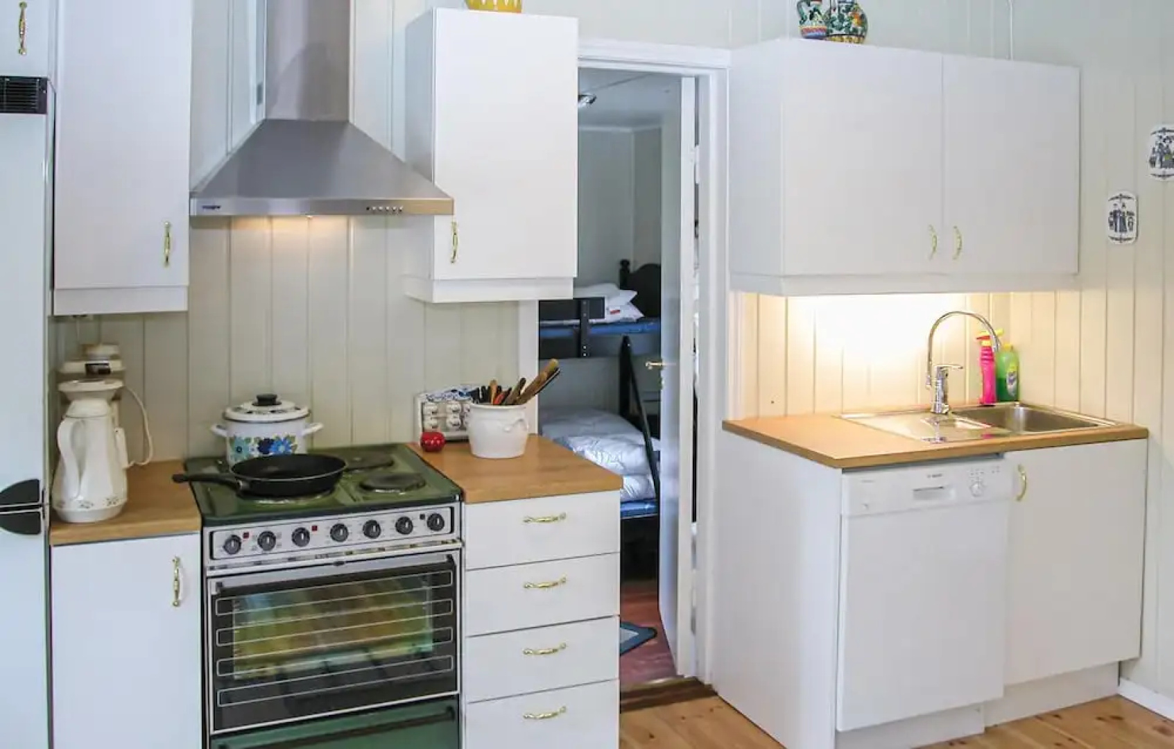 Amazing Home in Etne With 2 Bedrooms and Wifi