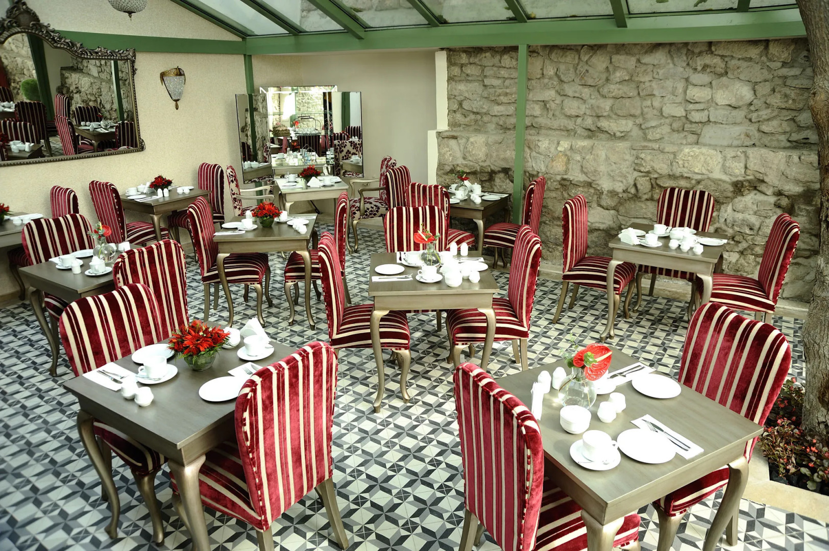 Erten Konak - Special Class