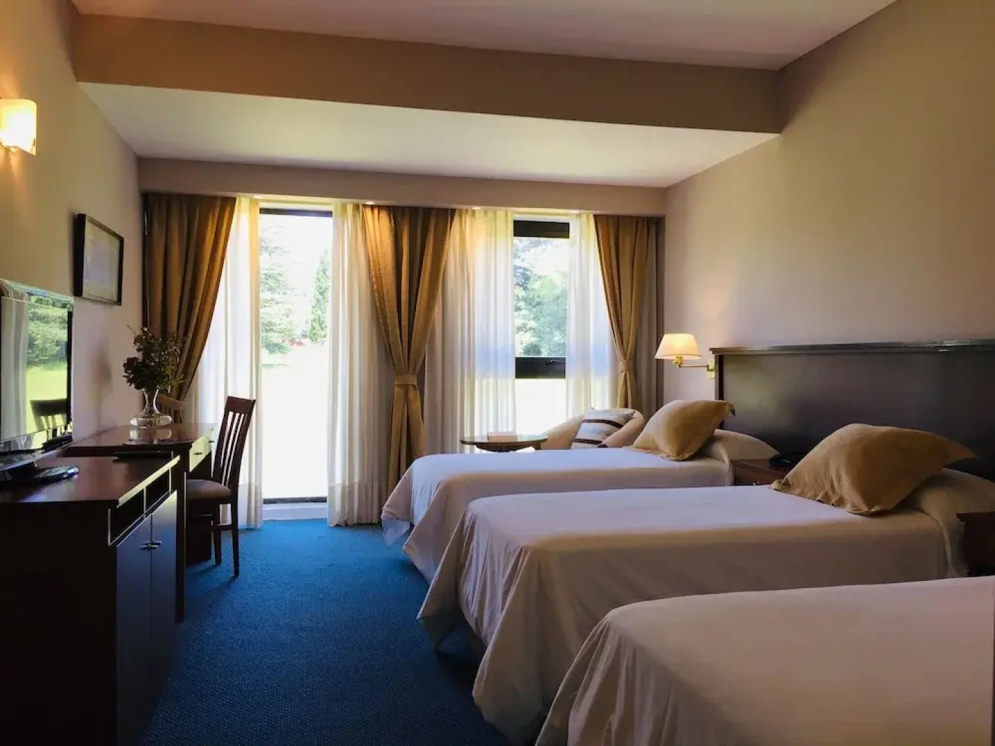 San Miguel Plaza Hotel