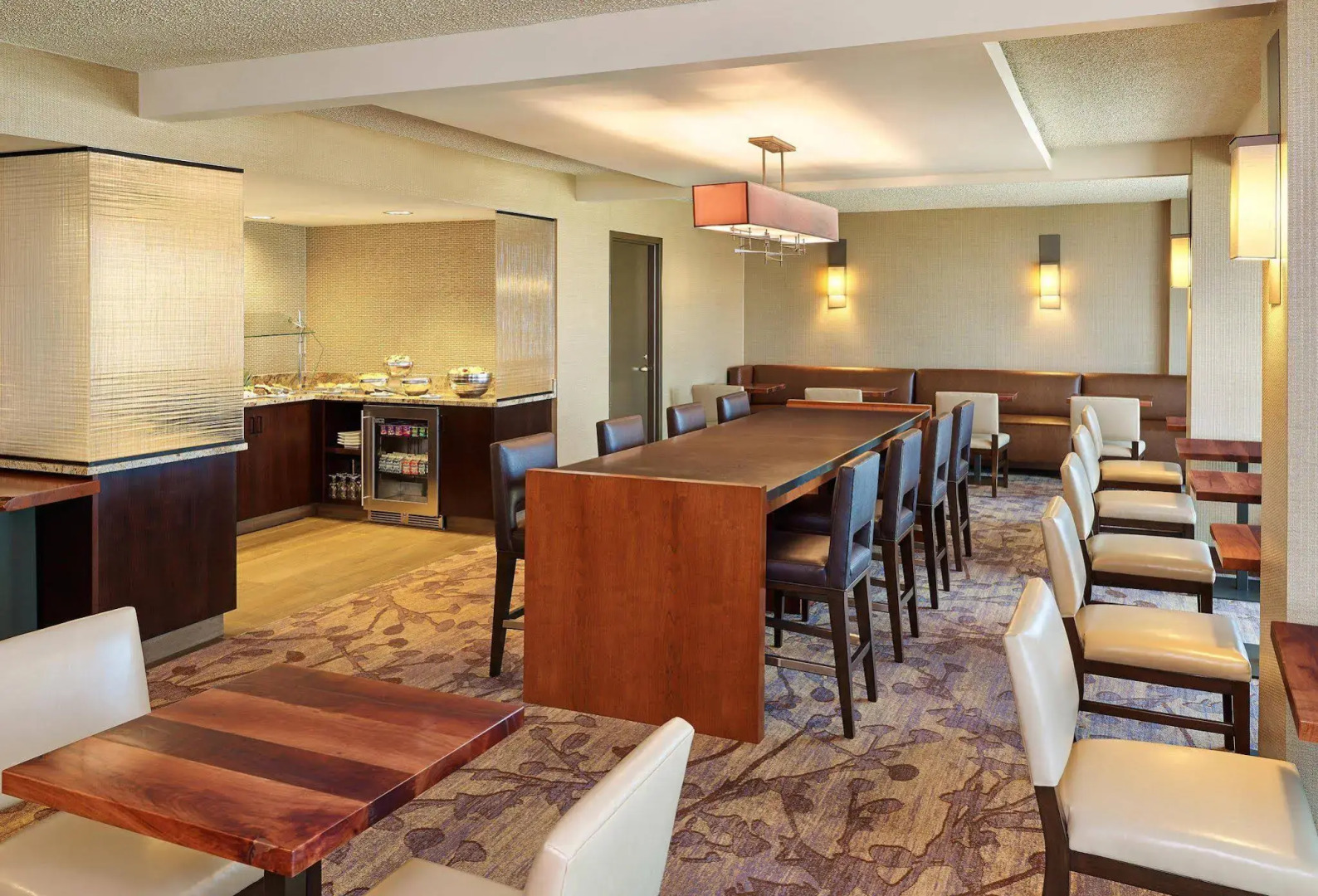 DoubleTree by Hilton San Antonio Airport