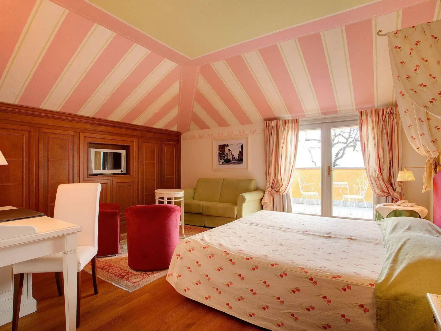 Poggio Radicati - Hotel